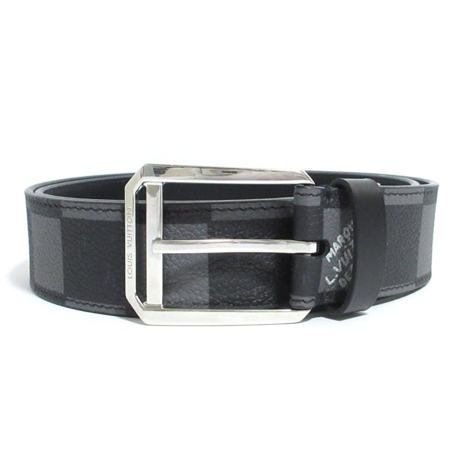 Standard belt by Louis Vuitton: Standard belt by Louis Vuitton Standard Louis Vuitton belt in black and gray leather, available in lengths of 85cm-95cm. Made from high-quality leather, this classic belt features the iconic Louis