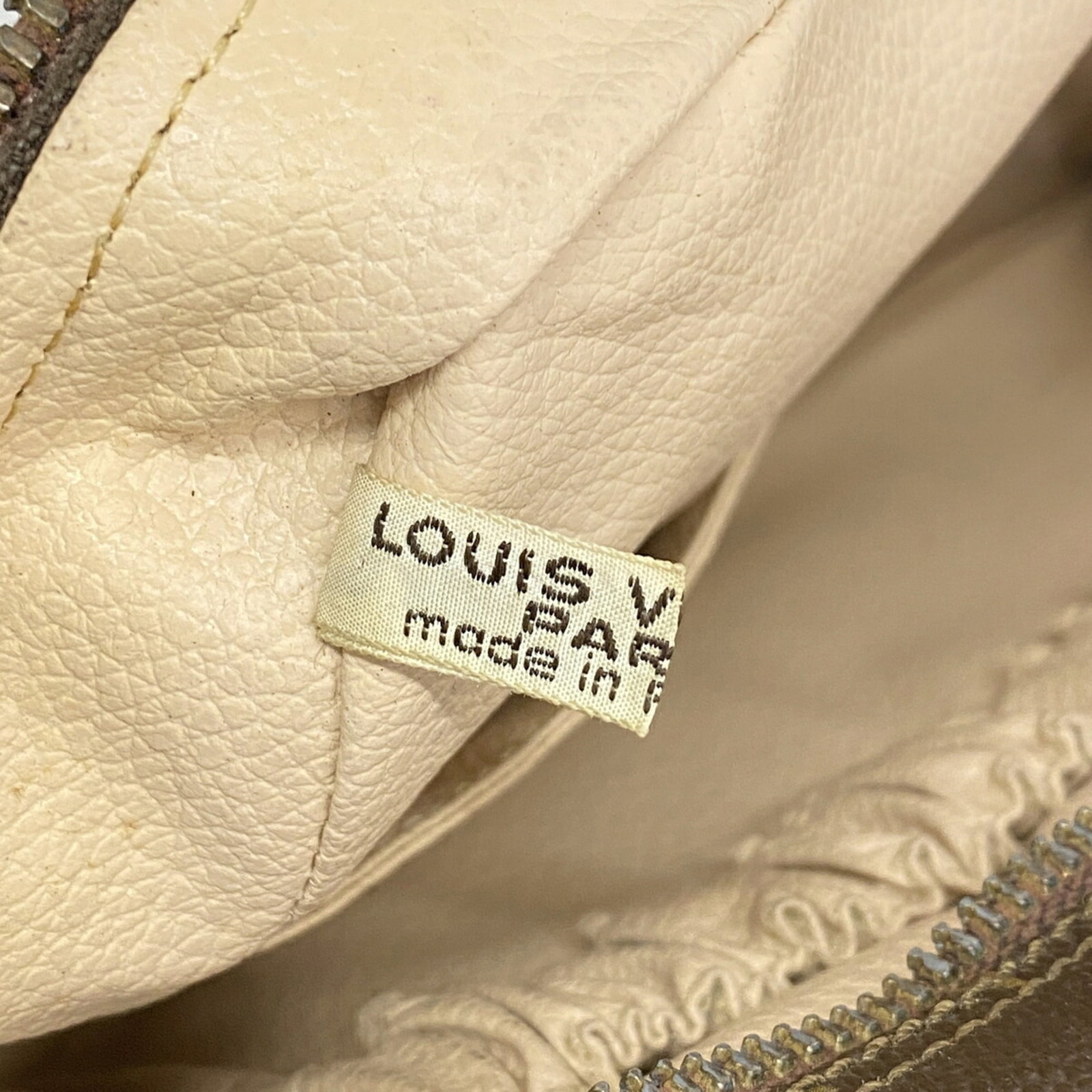 Louis Vuitton Pouch - 5