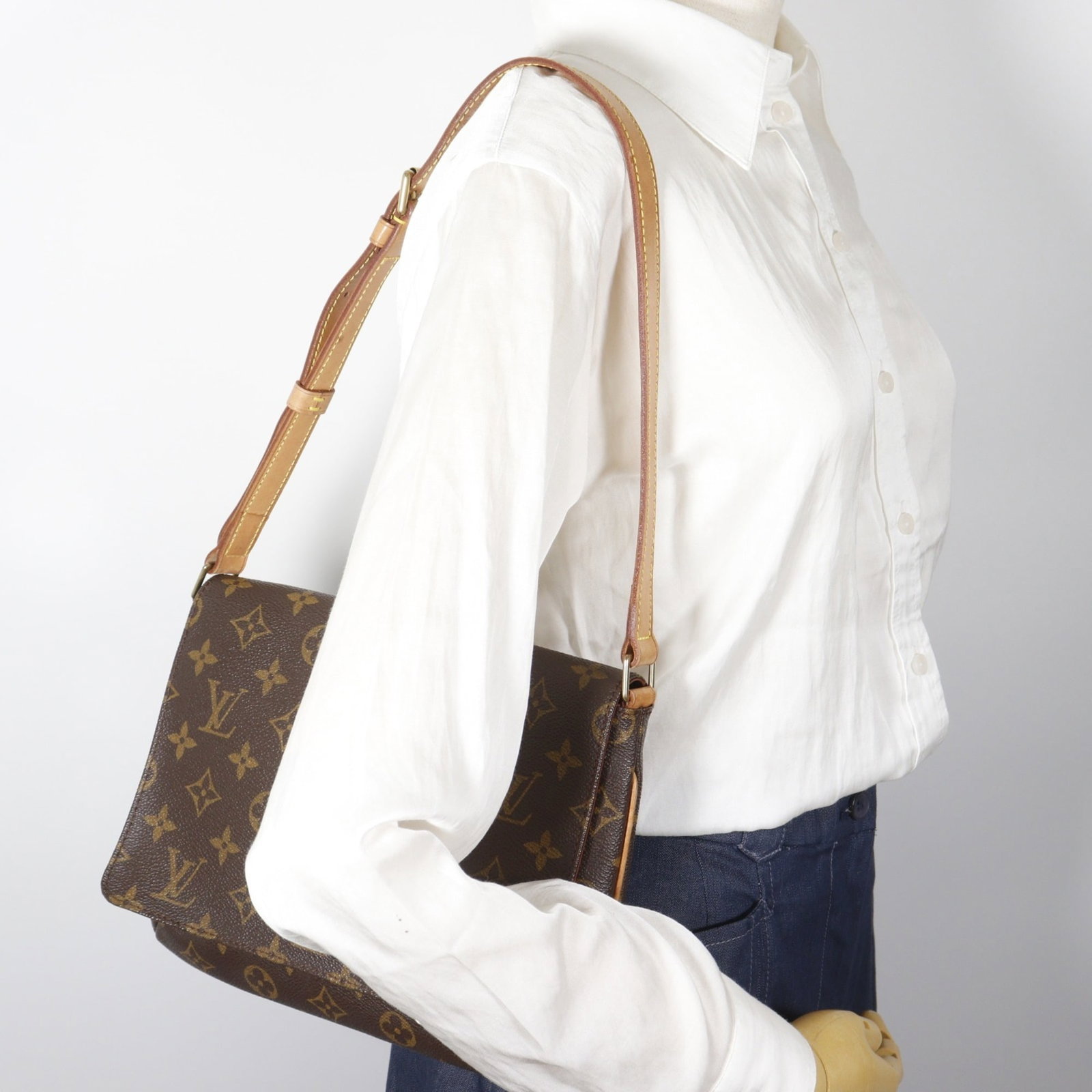 Shoulder Bag Monogram Louis Vuitton - 16