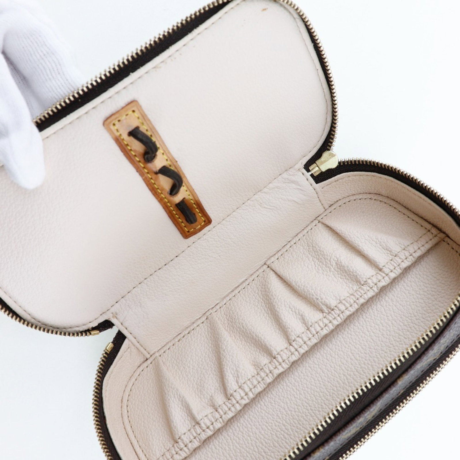 Monogram Pouch Louis Vuitton - 6