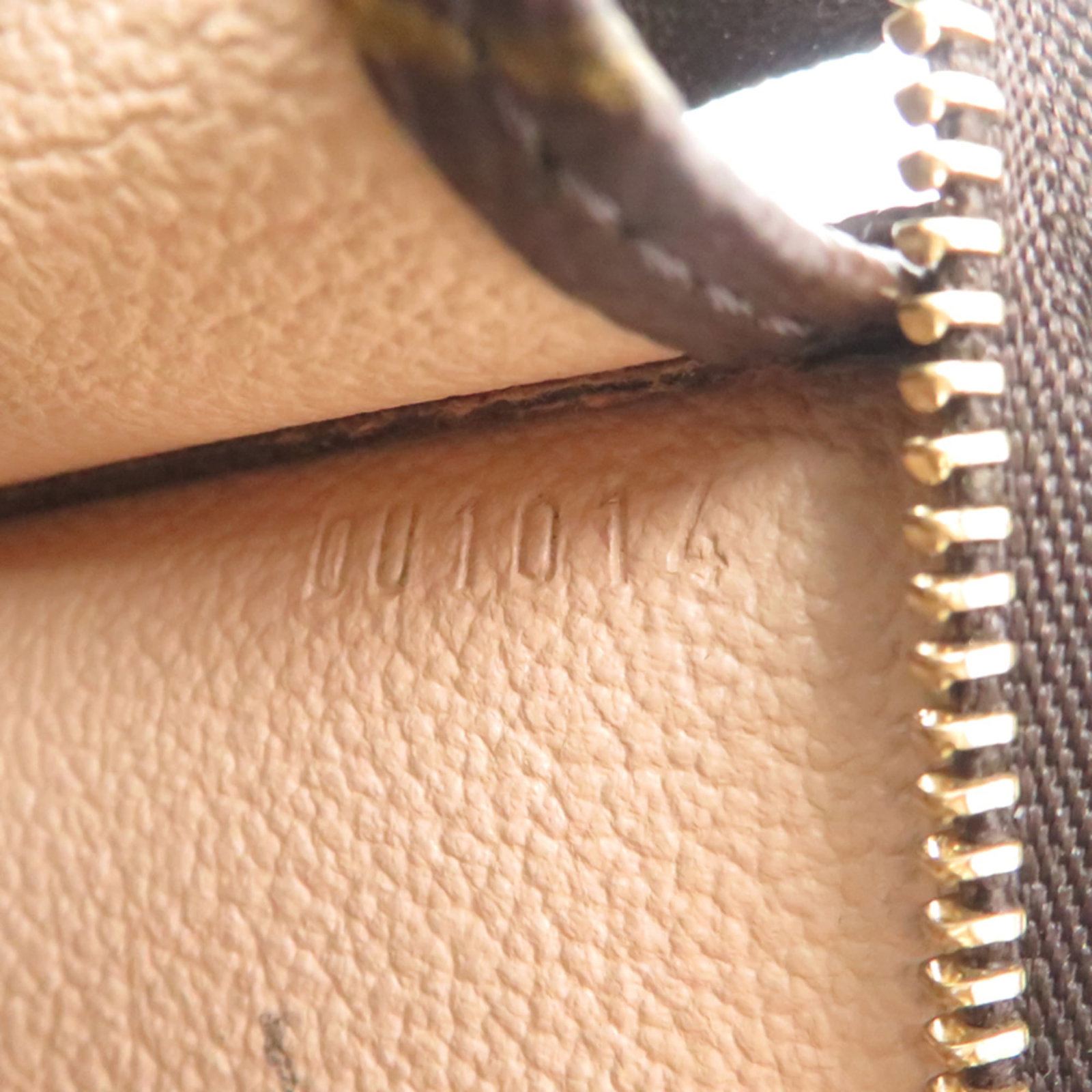 Monogram Pouch Louis Vuitton - 7