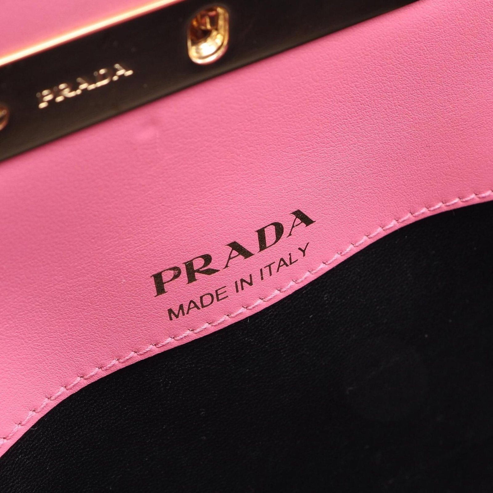 Handbag Leather Prada - 4