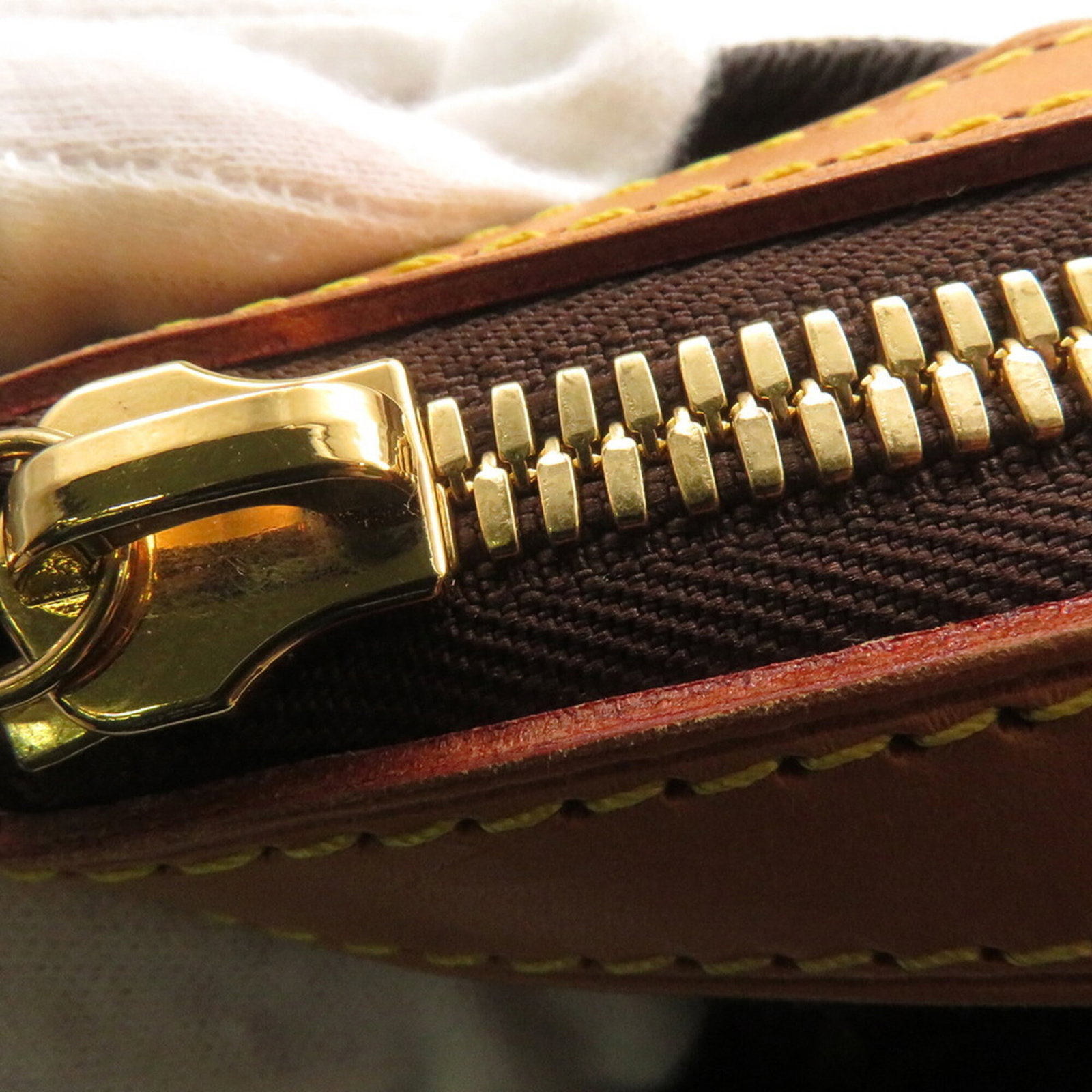 Louis Vuitton Monogram Handbag - 9