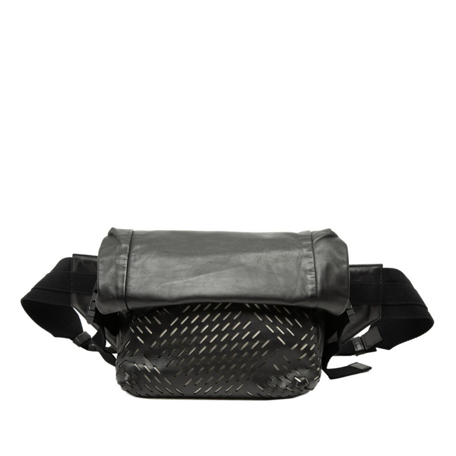 Fanny Leather Pack Bottega: Fanny Leather Pack Bottega Bottega Veneta's Fanny Leather Pack is a sleek and sophisticated accessory, boasting a classic black leather design with clean lines and a timeless silhouette. Measuring 18c