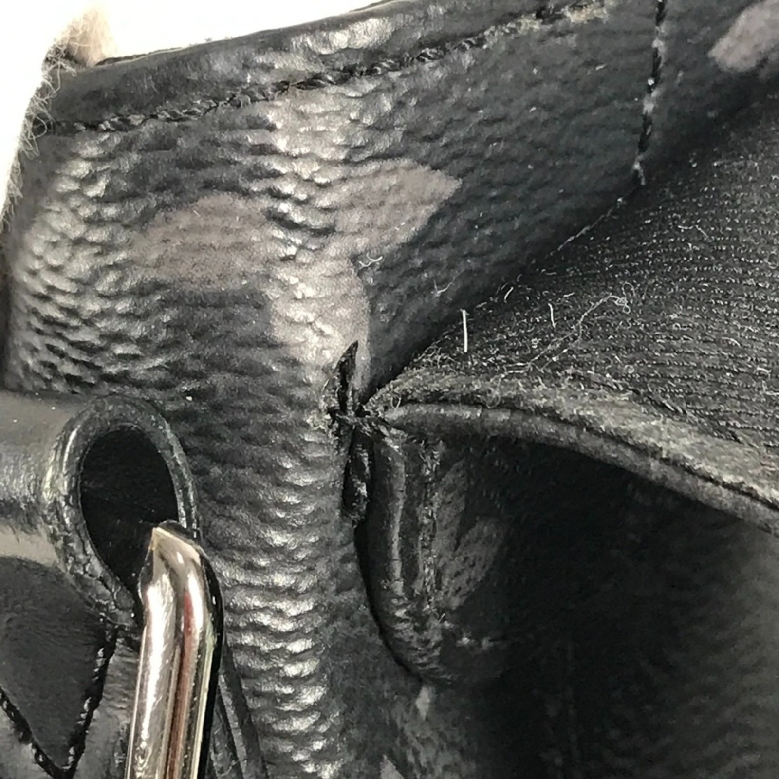Louis Vuitton Messenger Bag Shoulder Bag Monogram Eclipse - 16