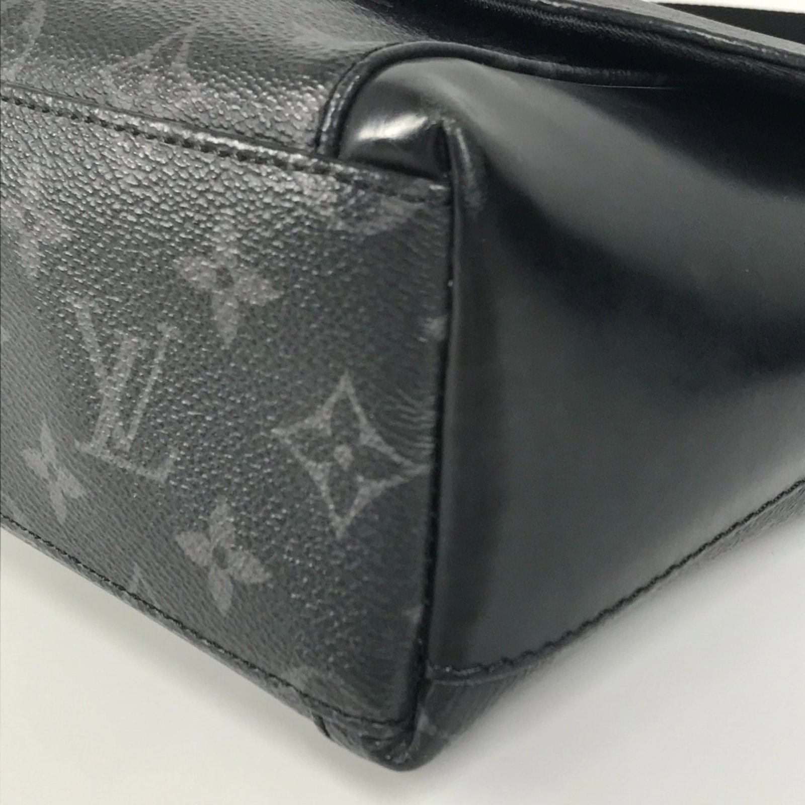 Louis Vuitton Messenger Bag Shoulder Bag Monogram Eclipse - 8