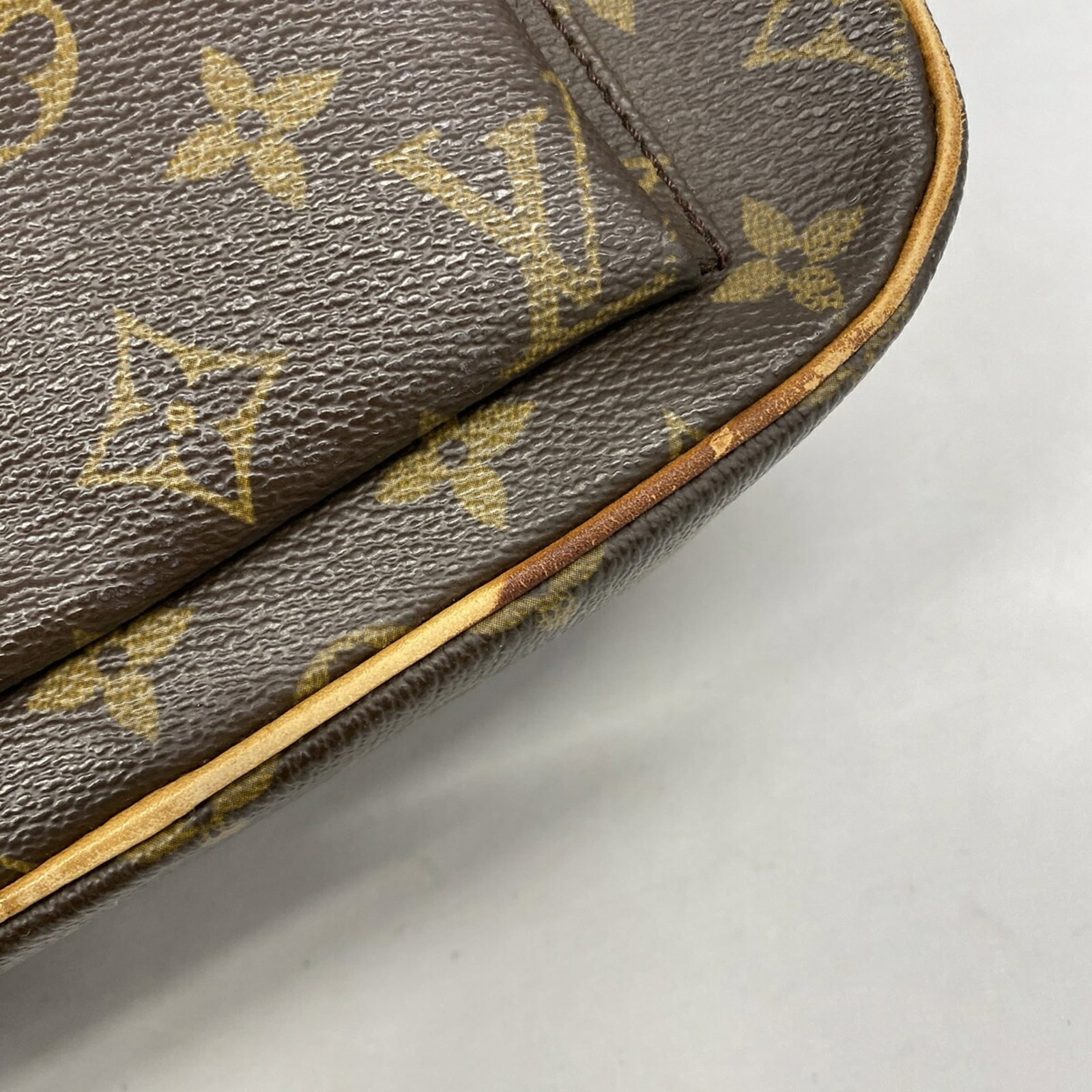 Handbag Louis Vuitton - 7