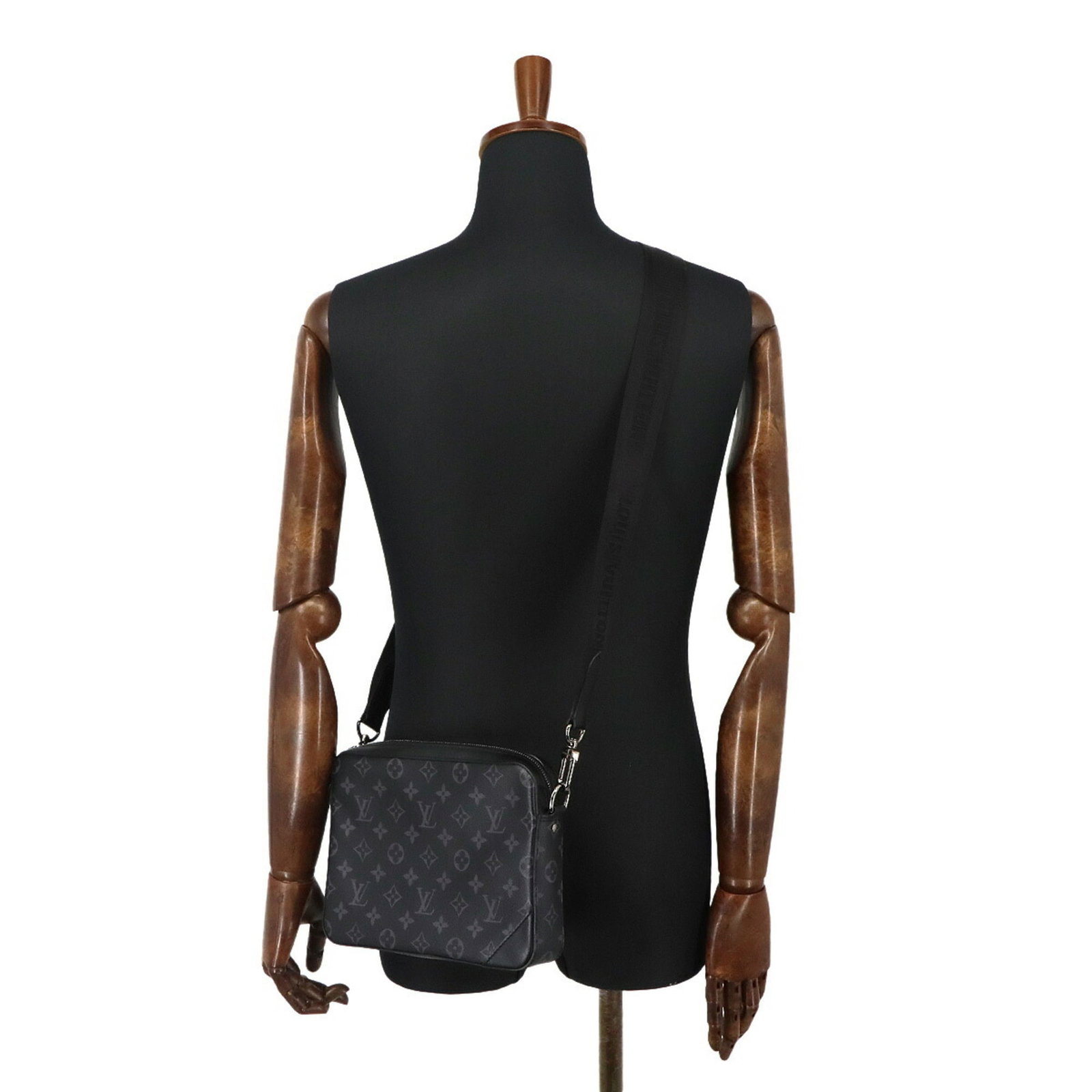 Messenger Bag Monogram Eclipse Louis Vuitton - 10