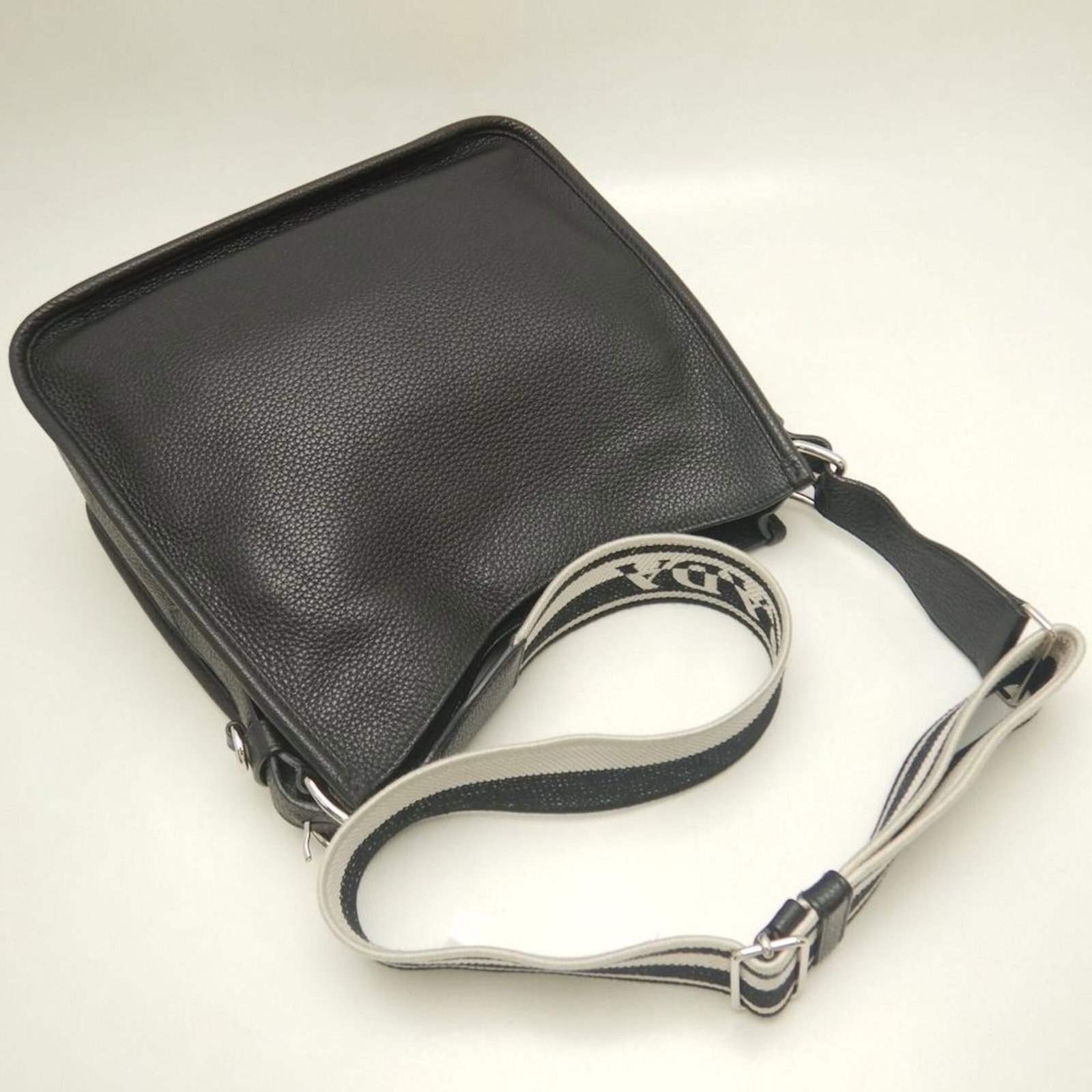 Shoulder Bag Leather Prada - 4