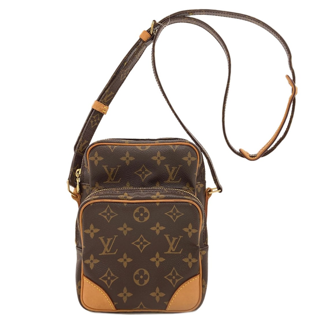 Monogram Canvas Louis Vuitton M45236 Amazon Shoulder Bag: Monogram Canvas Louis Vuitton M45236 Amazon Shoulder Bag Monogram canvas exterior adds a touch of classic elegance to this brown shoulder bag from LOUIS VUITTON. The iconic M45236 style is