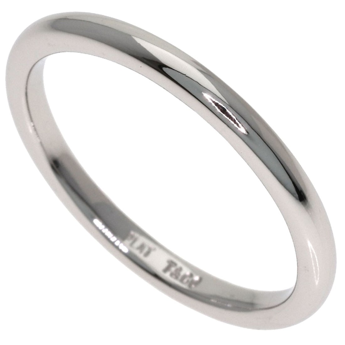 Ring Plat Tiffany&Co. Wedding: Ring Plat Tiffany&Co. Wedding Silver Tiffany&Co. Wedding Ring, Size 6(US), with a distinctive Tiffany&Co. design, bears a signature. This ring is made of silver and features a unique Tiffany&Co.