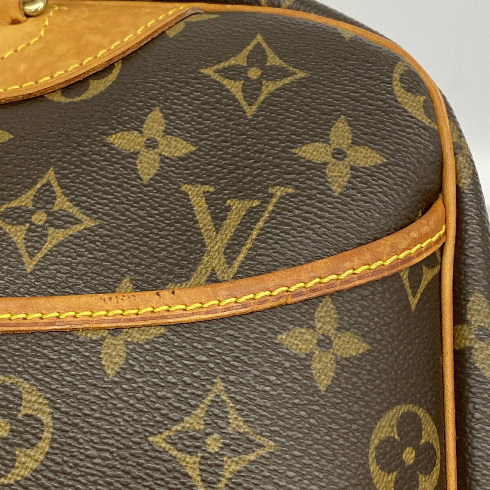 Handbag Louis Vuitton - 11
