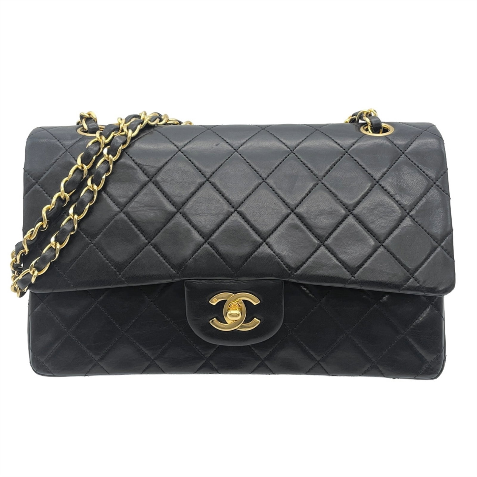 Shoulder Bag Leather Chanel: Shoulder Bag Leather Chanel Black lambskin leather shoulder bag with gold hardware, featuring a classic Matelasse design. This stylish shoulder bag measures 16cm x 25cm x 7cm and is made from