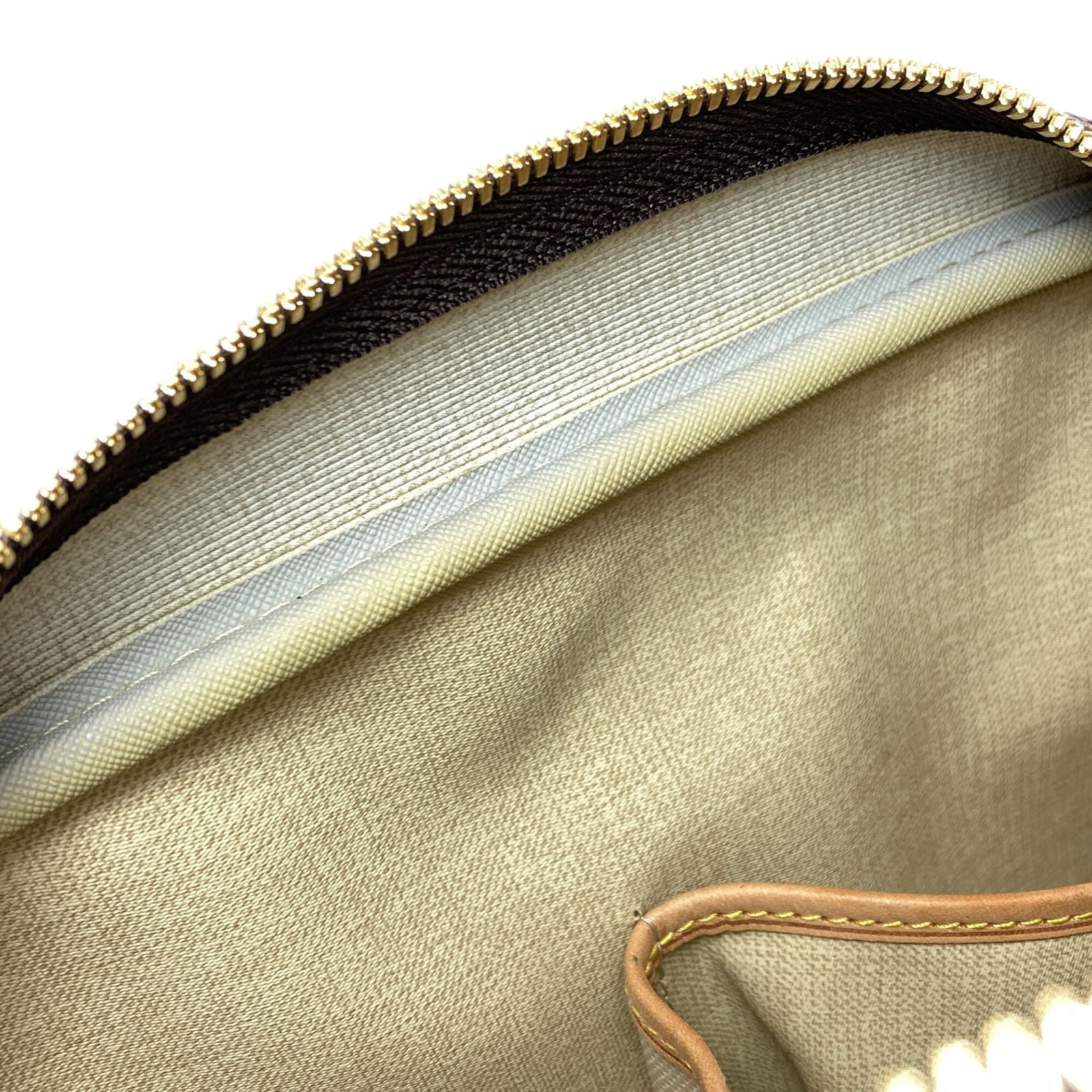 Louis Vuitton Monogram Handbag - 9