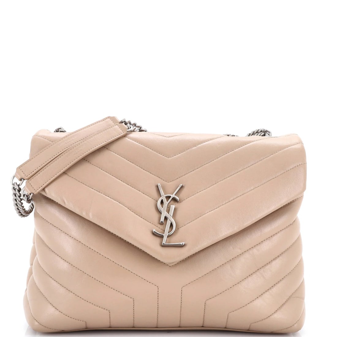 Loulou Medium Leather Bag Matelasse Chevron Shoulder Saint Laurent: Loulou Medium Leather Bag Matelasse Chevron Shoulder Saint Laurent The Loulou Medium Leather Bag features a timeless design with a matelasse chevron pattern, adding a touch of sophistication to any