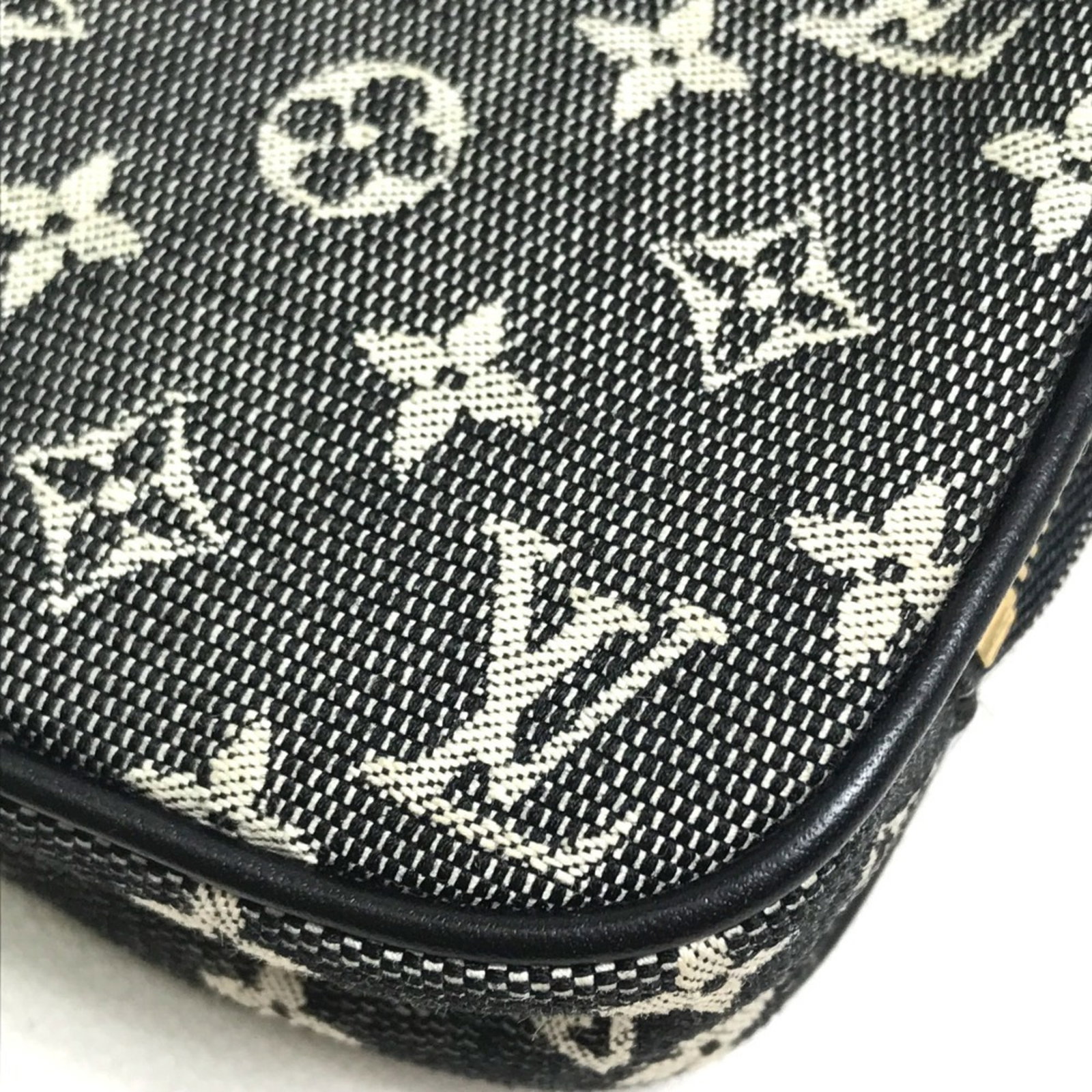 Vuitton Pouch Monogram Louis Mini - 7