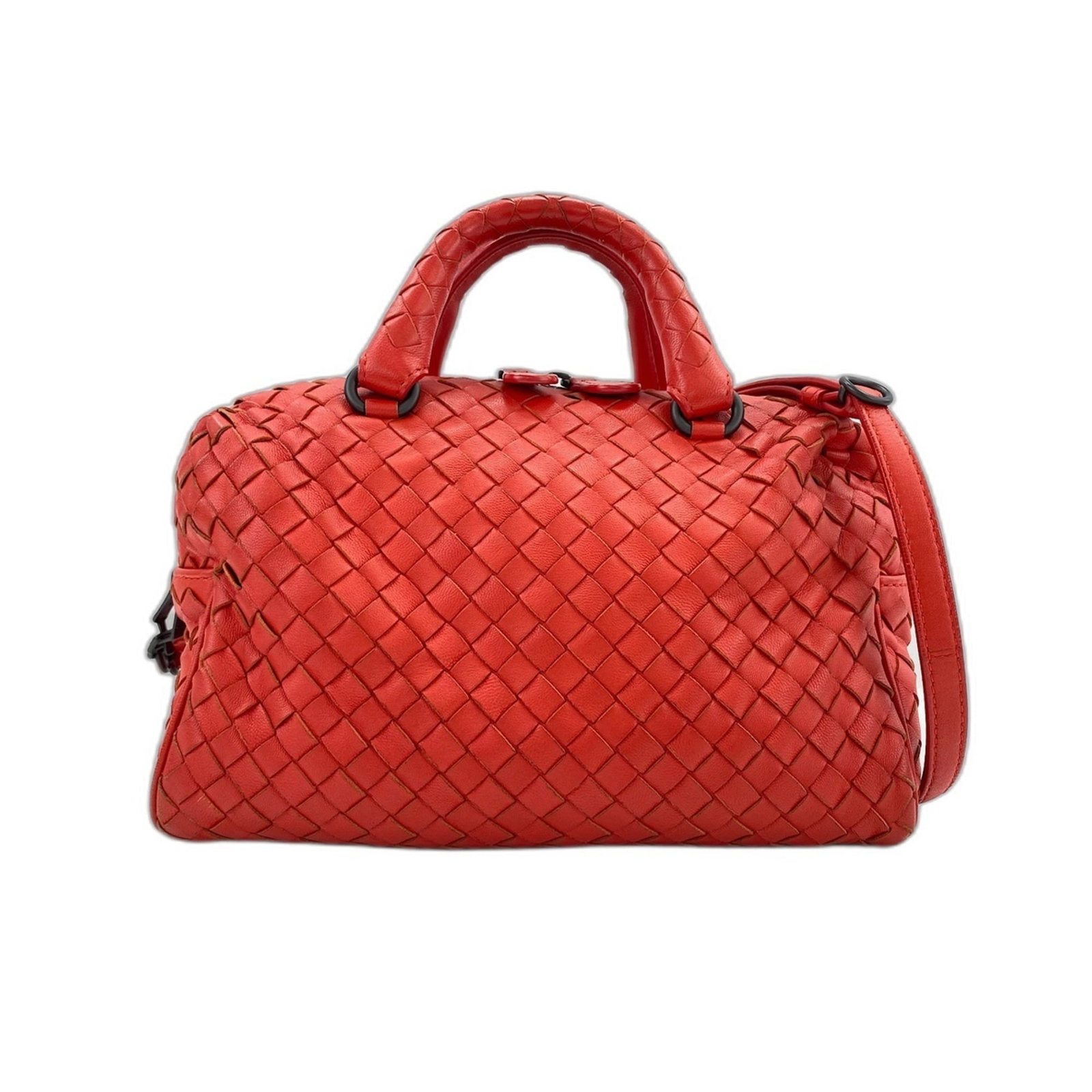 Bottega Veneta Handbag: Bottega Veneta Handbag Bottega Veneta's iconic handbag boasts a striking red color, a hallmark of the Italian luxury brand. Measuring 18cm x 23cm x 13cm, this compact bag is perfect for everyday use.
