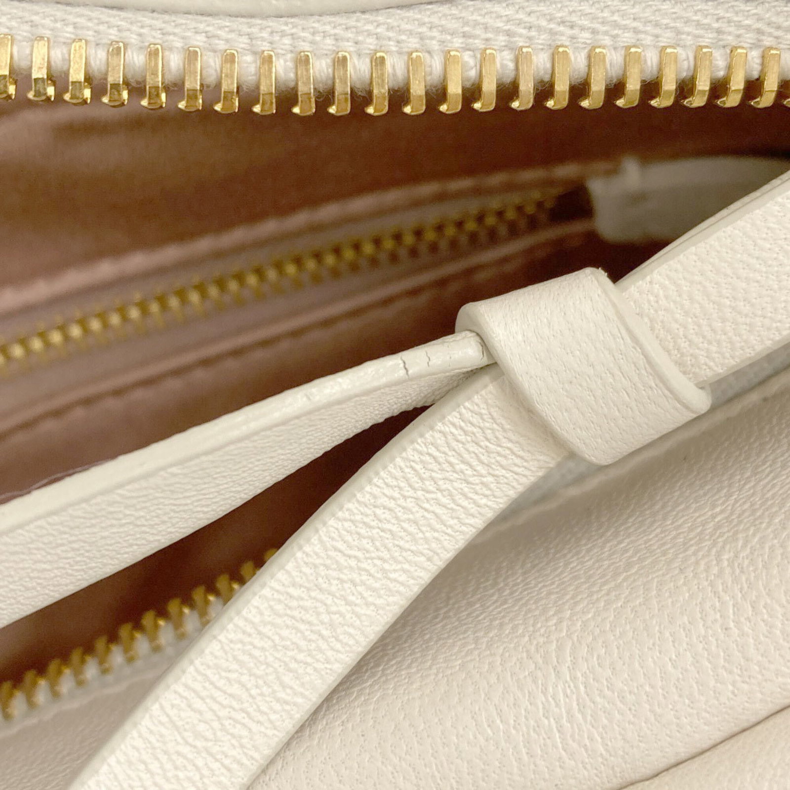 Handbag Miu Leather - 11