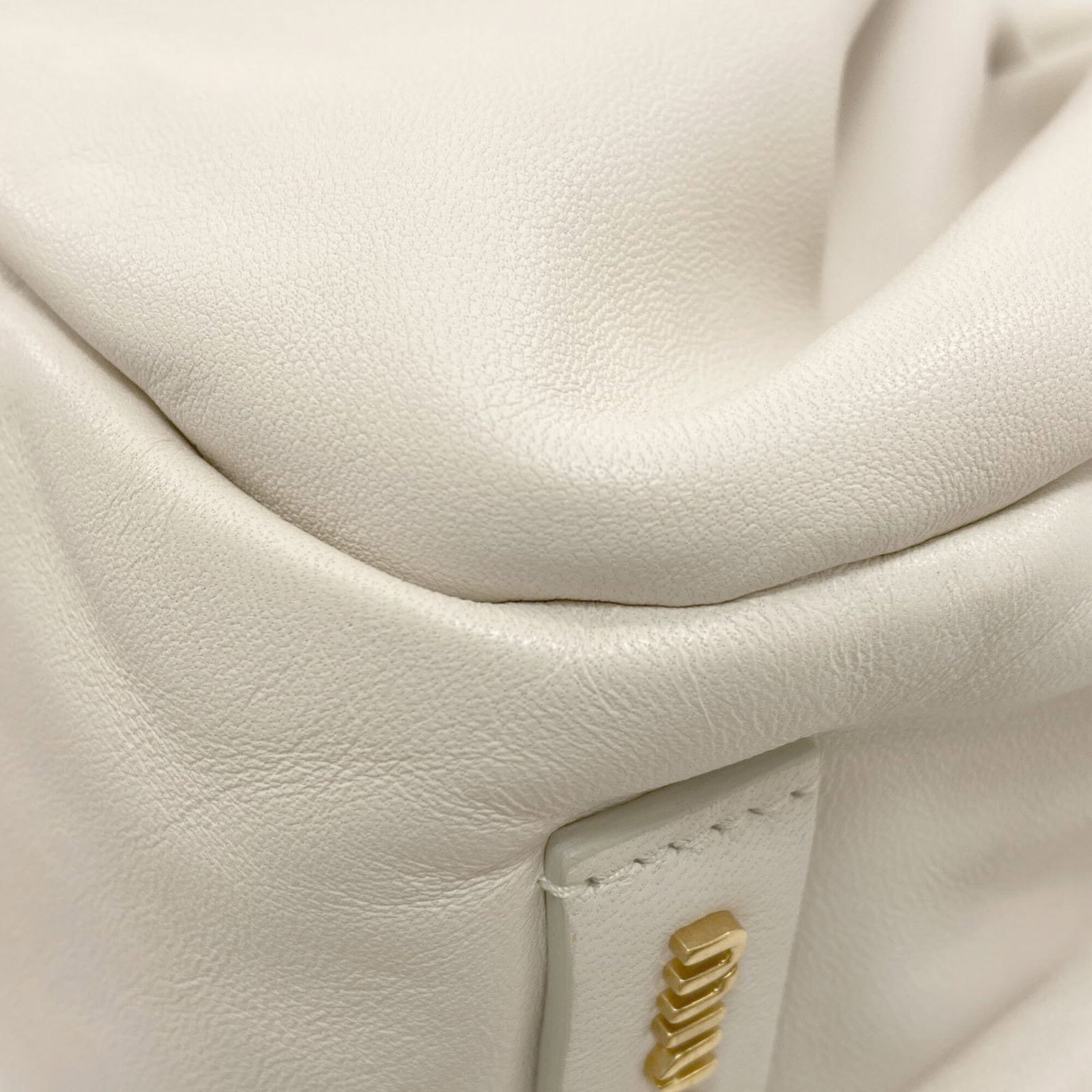 Handbag Miu Leather - 17