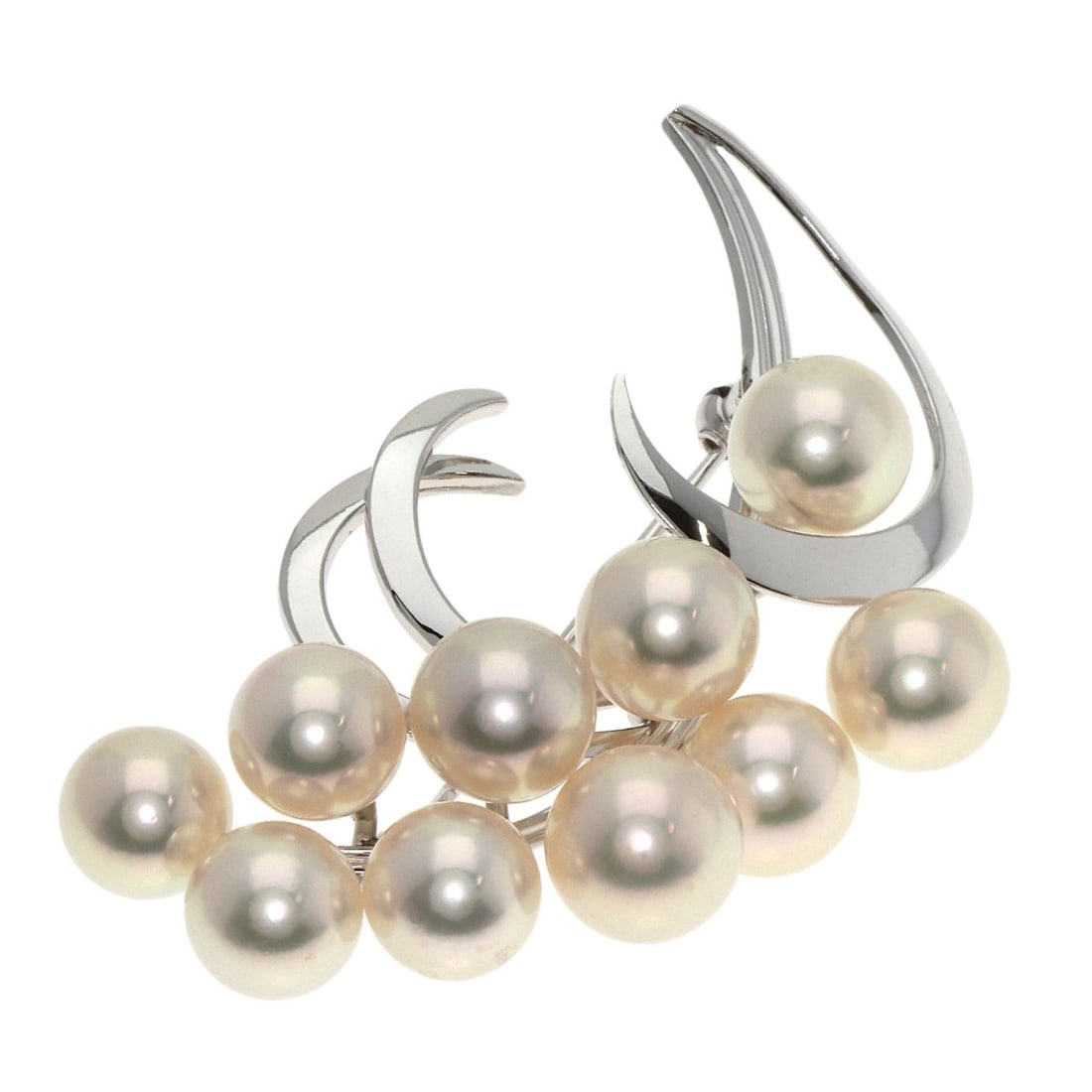 K18 White Gold Mikimoto Pearl Brooch: K18 White Gold Mikimoto Pearl Brooch K18 White Gold Mikimoto Pearl Brooch boasts exceptional craftsmanship, featuring a high-purity K18 white gold setting that showcases a stunning Mikimoto pearl.