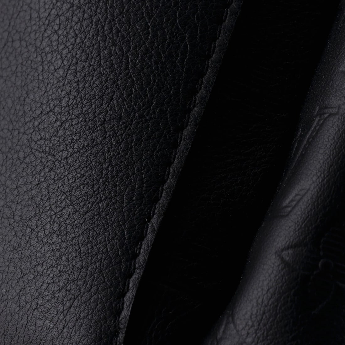 Shadow Leather Monogram Louis Vuitton Backpack Discovery - 6