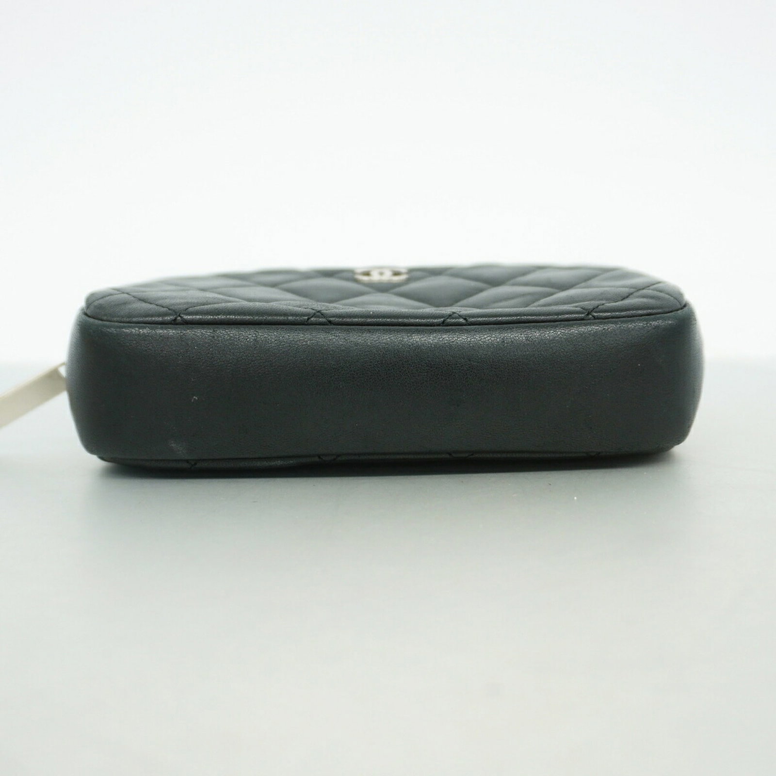 Leather Pouch by Chanel - 3