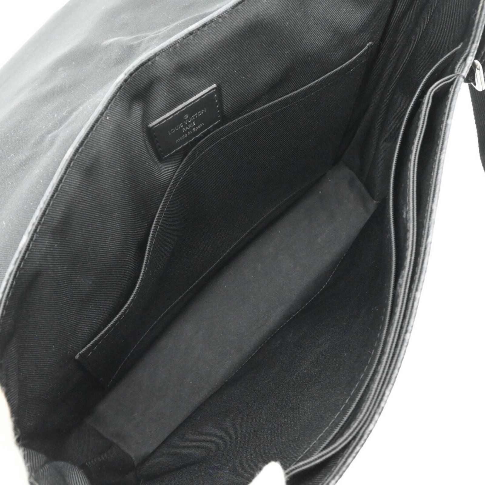 Louis Vuitton Messenger Bag Shoulder Bag Monogram Eclipse - 11