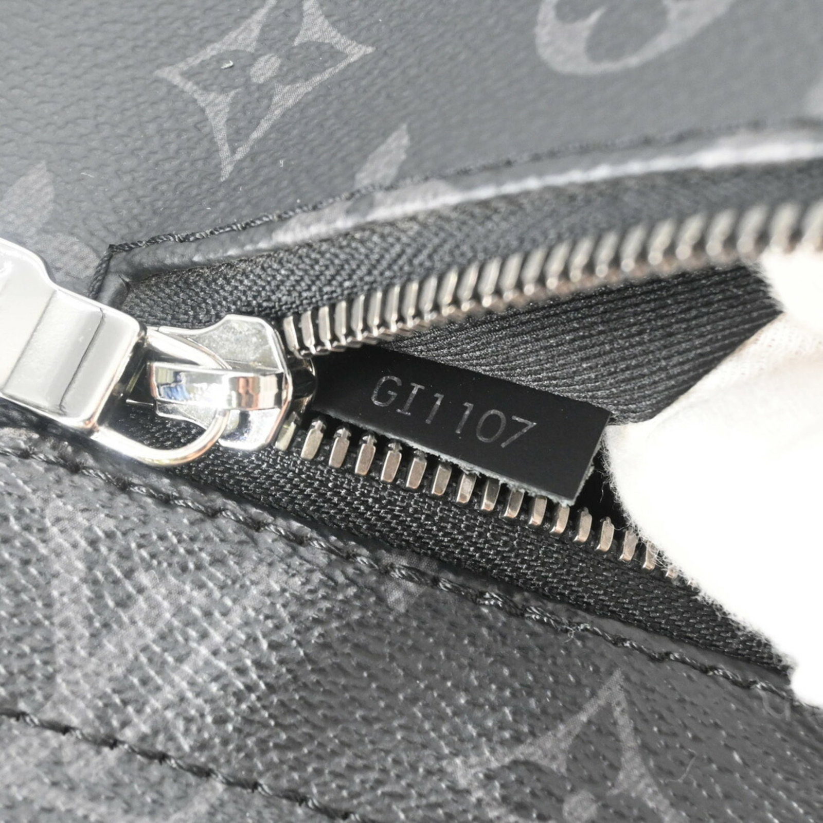 Louis Vuitton Messenger Bag Shoulder Bag Monogram Eclipse - 16