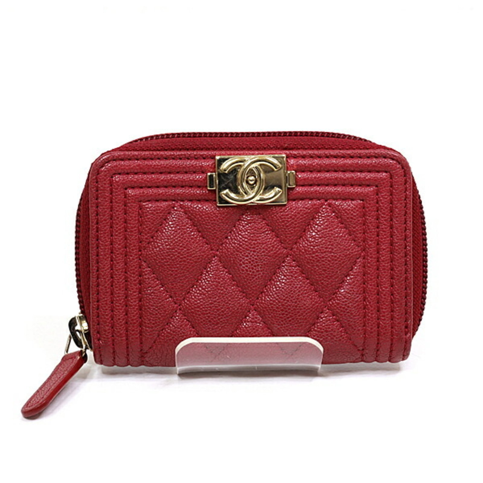 Chanel Card Case Leather: Chanel Card Case Leather Red leather card case from Chanel, Spain, measures 7.5cm x 10.7cm x 2cm, comes with a box. Item Specifics: Brand: Chanel Country of Origin: Spain Type: Card case Gender: