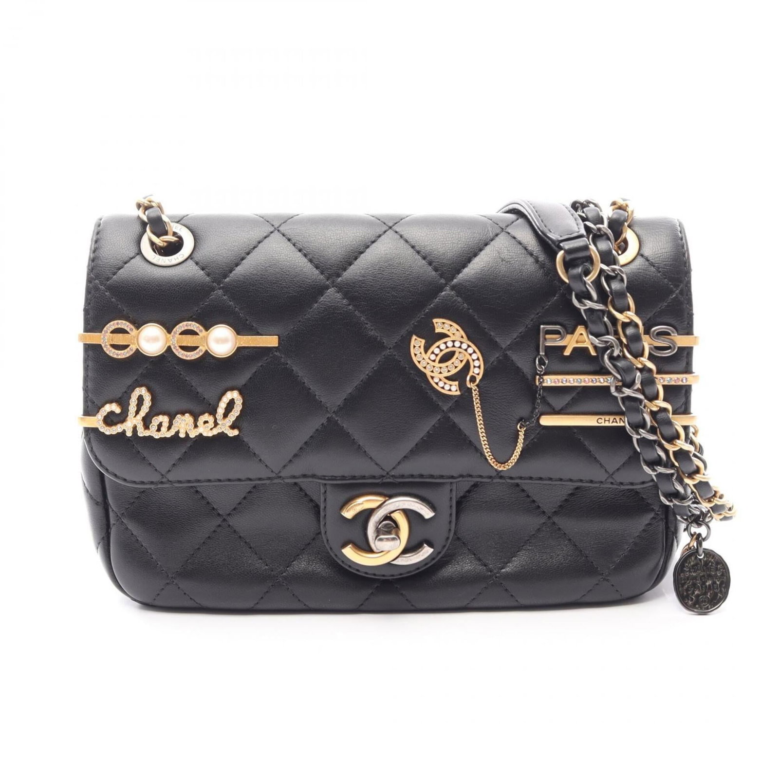 Shoulder Bag Leather Handbag Chanel: Shoulder Bag Leather Handbag Chanel The Matelasse leather shoulder bag from Chanel boasts a sleek, sophisticated design with a timeless black color. Measuring 15cm x 21cm x 7cm, this stylish bag is