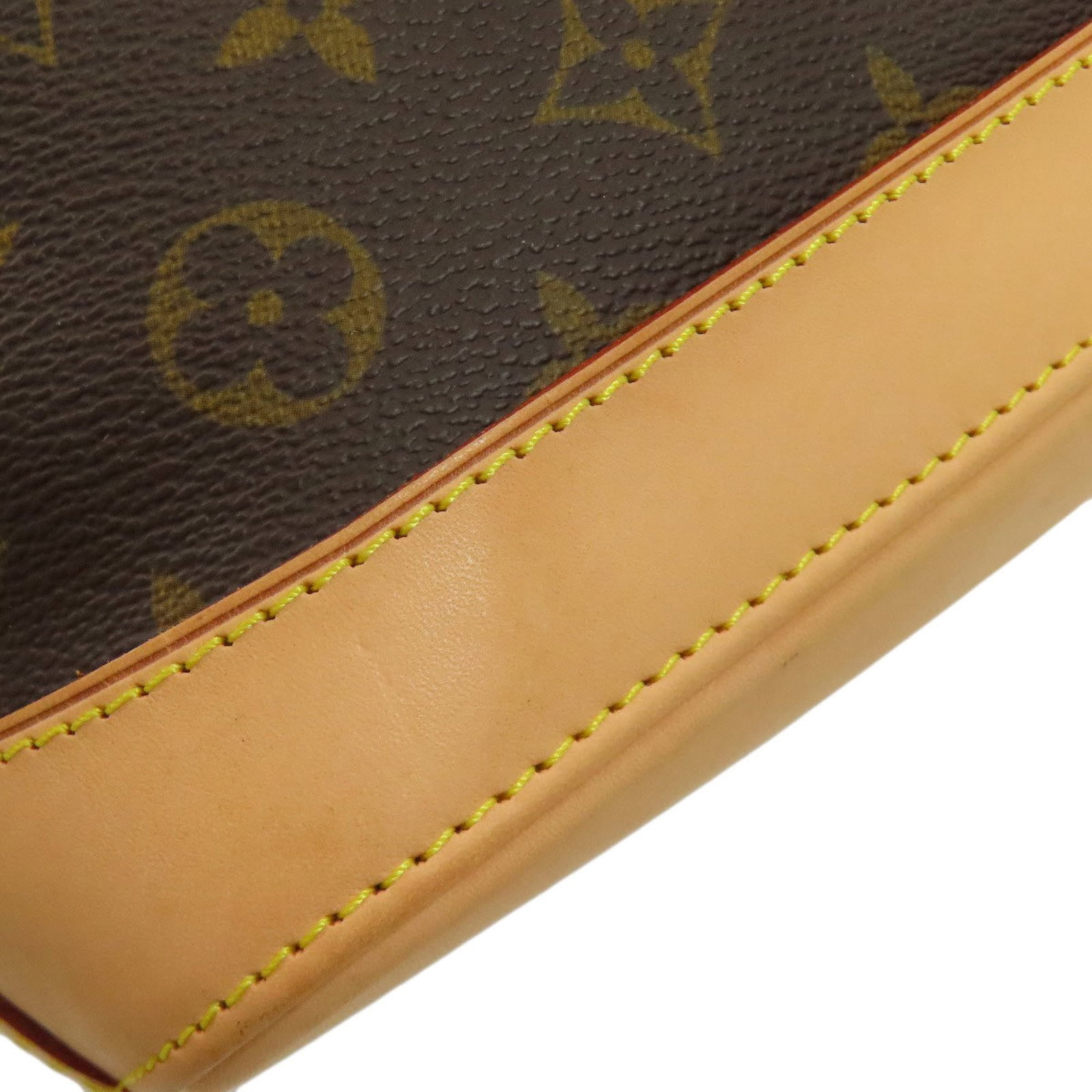 Louis Vuitton Monogram Handbag - 9