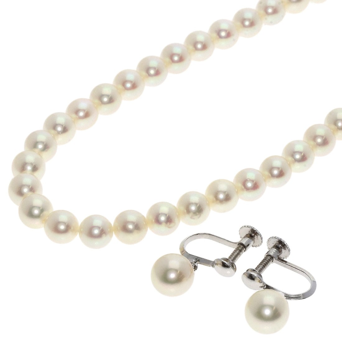 Pearl Mikimoto Earring Necklace Silver Set 2-Piece: Pearl Mikimoto Earring Necklace Silver Set 2-Piece Silver Mikimoto pearl earrings and necklace set, crafted from high-quality silver, features a beautiful white pearl as the main stone. The necklace