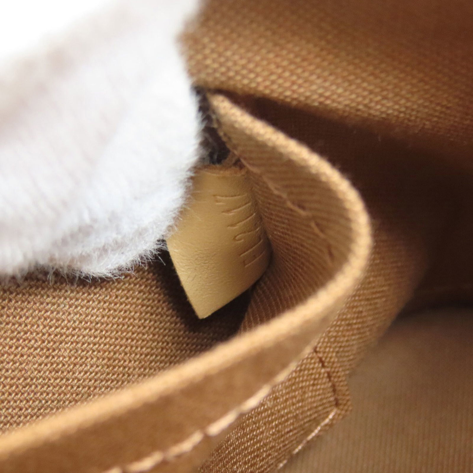 Louis Vuitton Monogram Handbag - 6