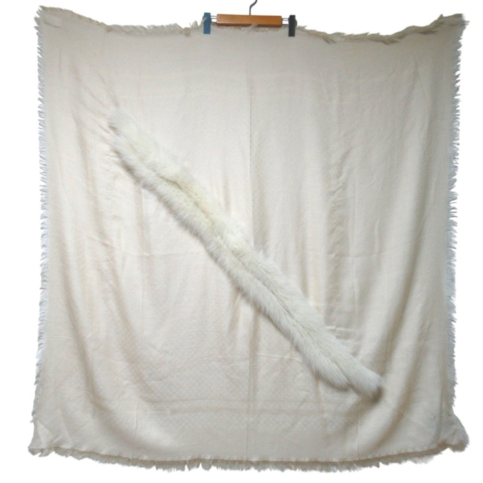 Silk Shawl Gucci 65% Wool (1 of 9)