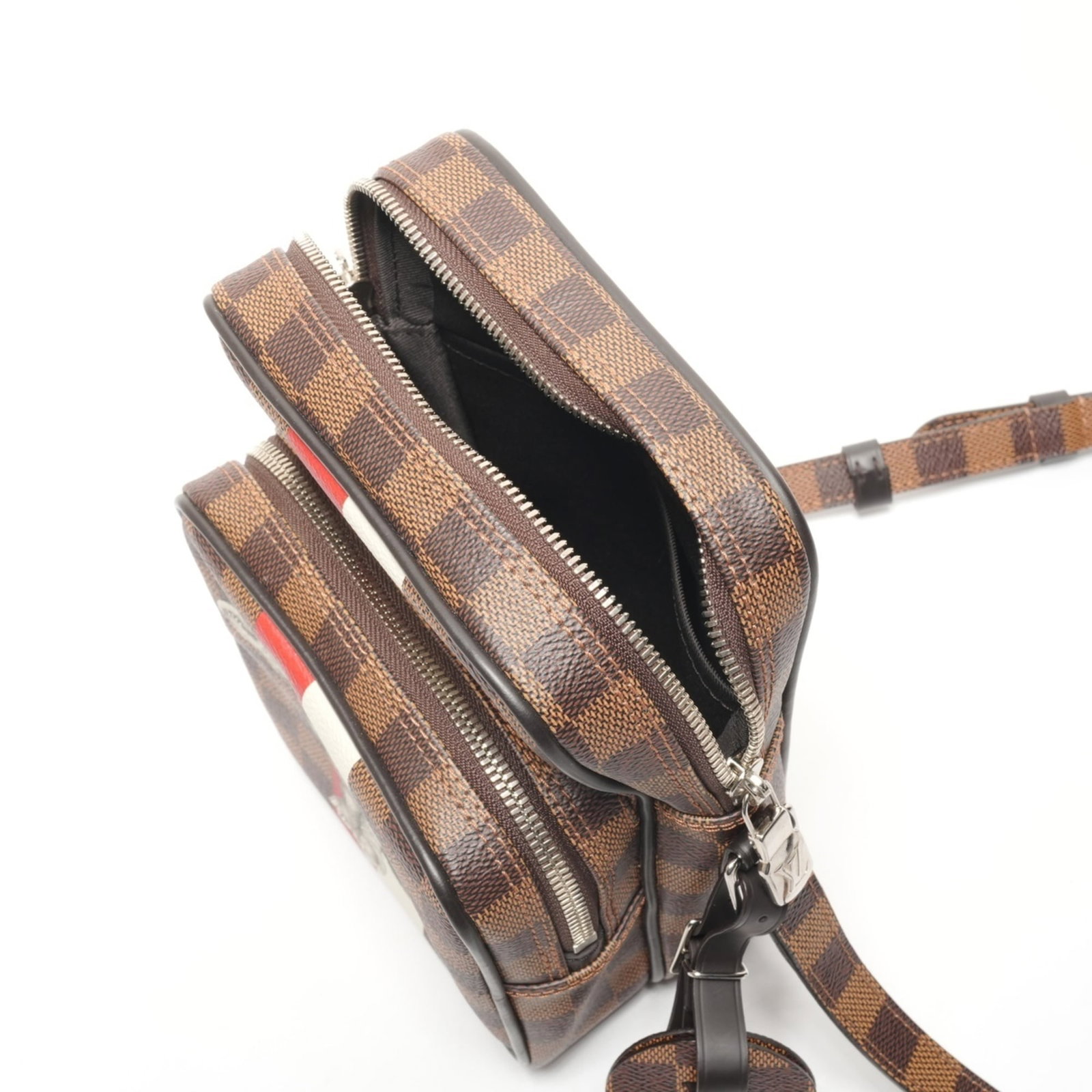 Shoulder Bag by Louis Vuitton - 12