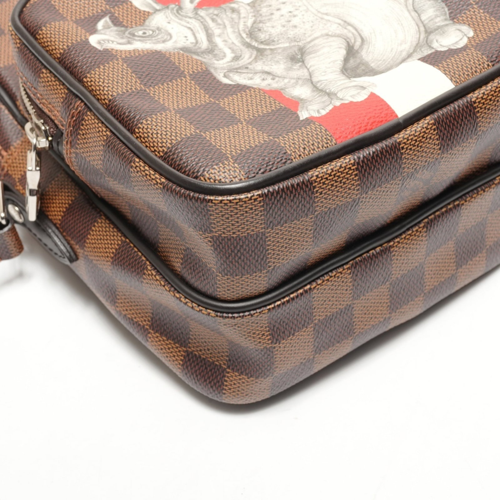 Shoulder Bag by Louis Vuitton - 5