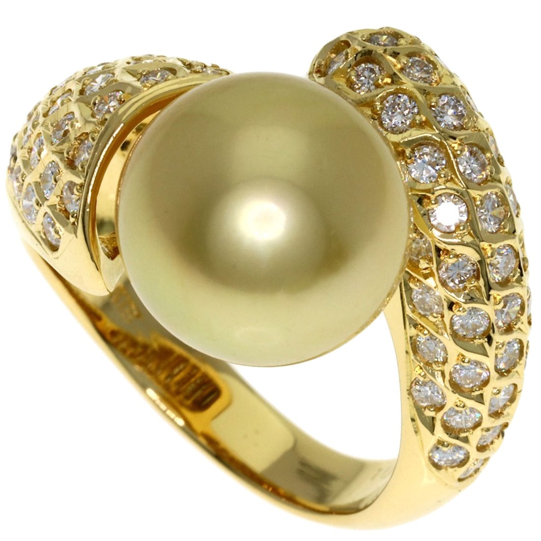 K18 Yellow Gold 10G 1Ct Gold Diamond Pearl Ring: K18 Yellow Gold 10G 1Ct Gold Diamond Pearl Ring K18 Yellow Gold 10G 1Ct Gold Diamond Pearl Ring features a stunning 1ct pearl set in 10G K18 yellow gold, showcasing a beautiful gold tone. The ring's