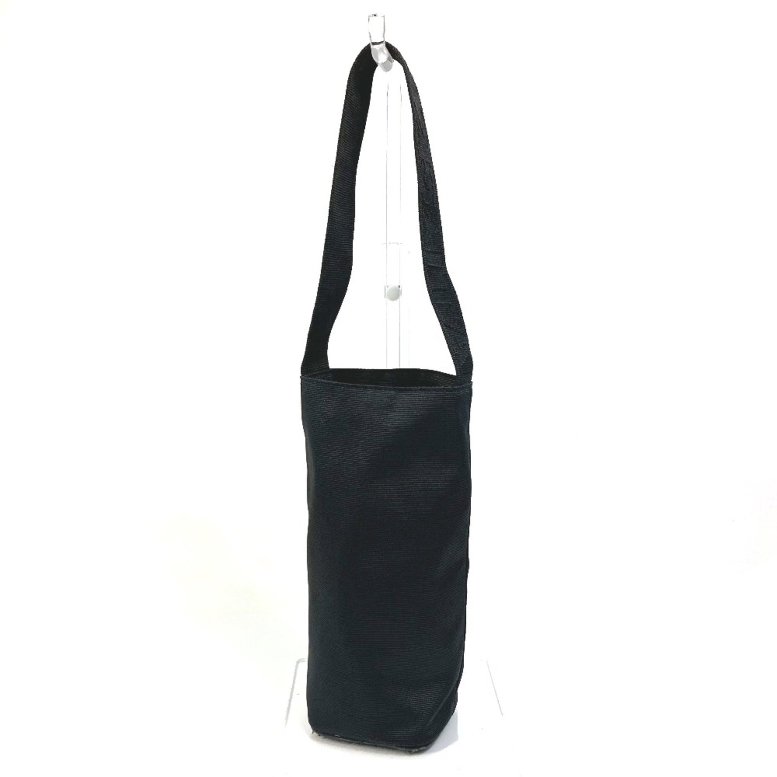 Cloth From Fendi: Cloth From Fendi Black cloth from Fendi, measuring 8cm x 23cm and 3.1cm x 9.1cm, is available for purchase. Item Specifics: Brand: Fendi Type: Other Material: Cloth Color: Black Gender: Unisex Size: