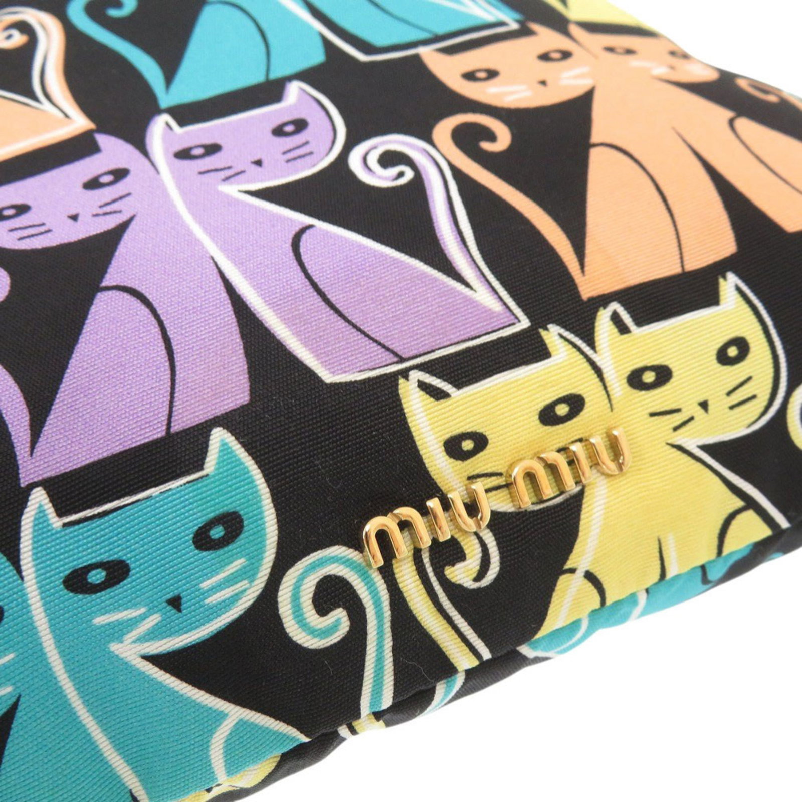 Nylon pouch - 7