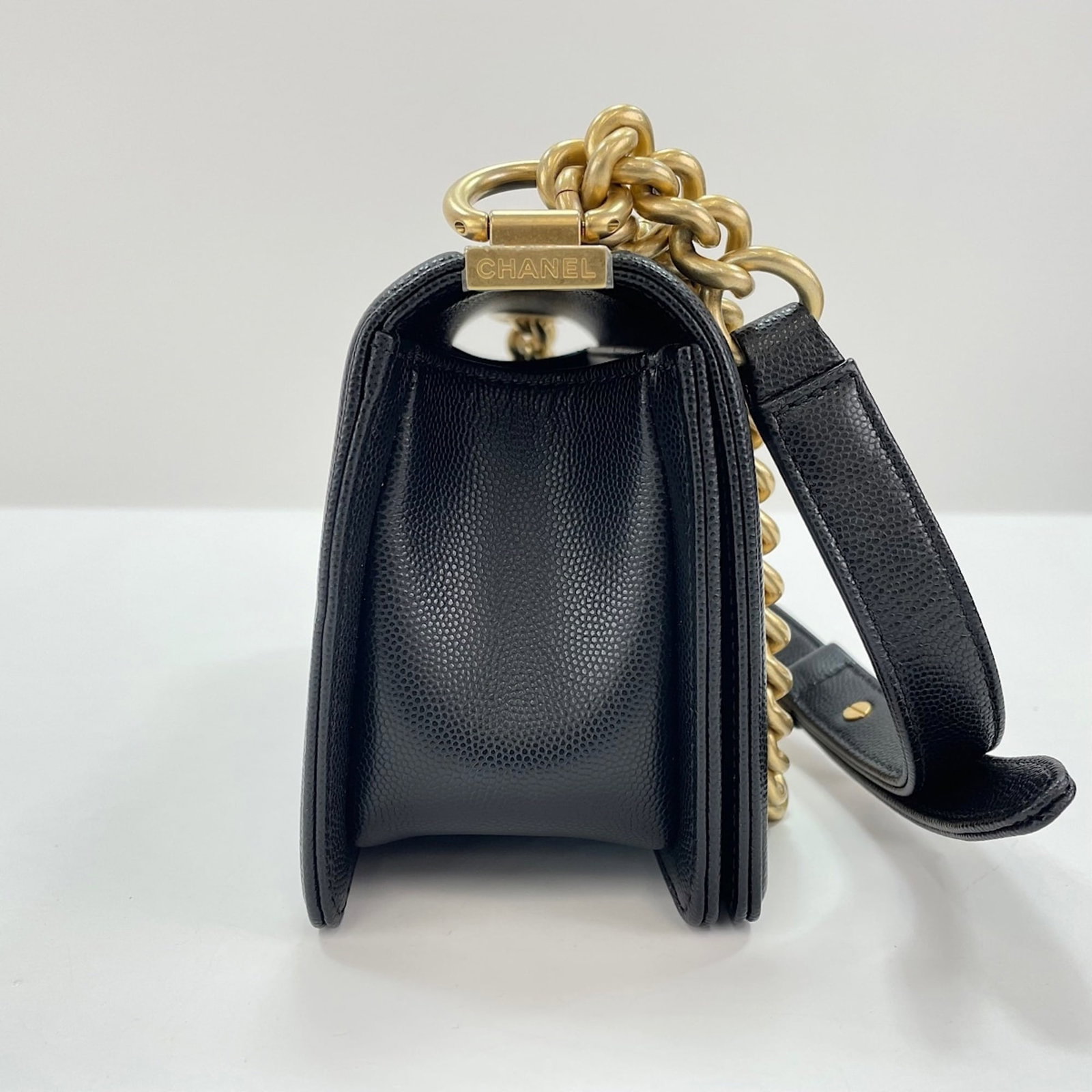 Shoulder Bag by Chanel - 5