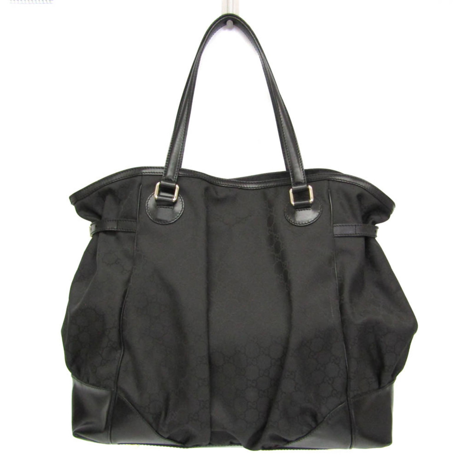Nylon Leather Gucci Bag Tote: Nylon Leather Gucci Bag Tote Nylon Leather Gucci Bag Tote in Black. This stylish tote features a magnetic snap closure, zipper pocket, and durable nylon and leather materials. Measuring 37cm x 41cm x