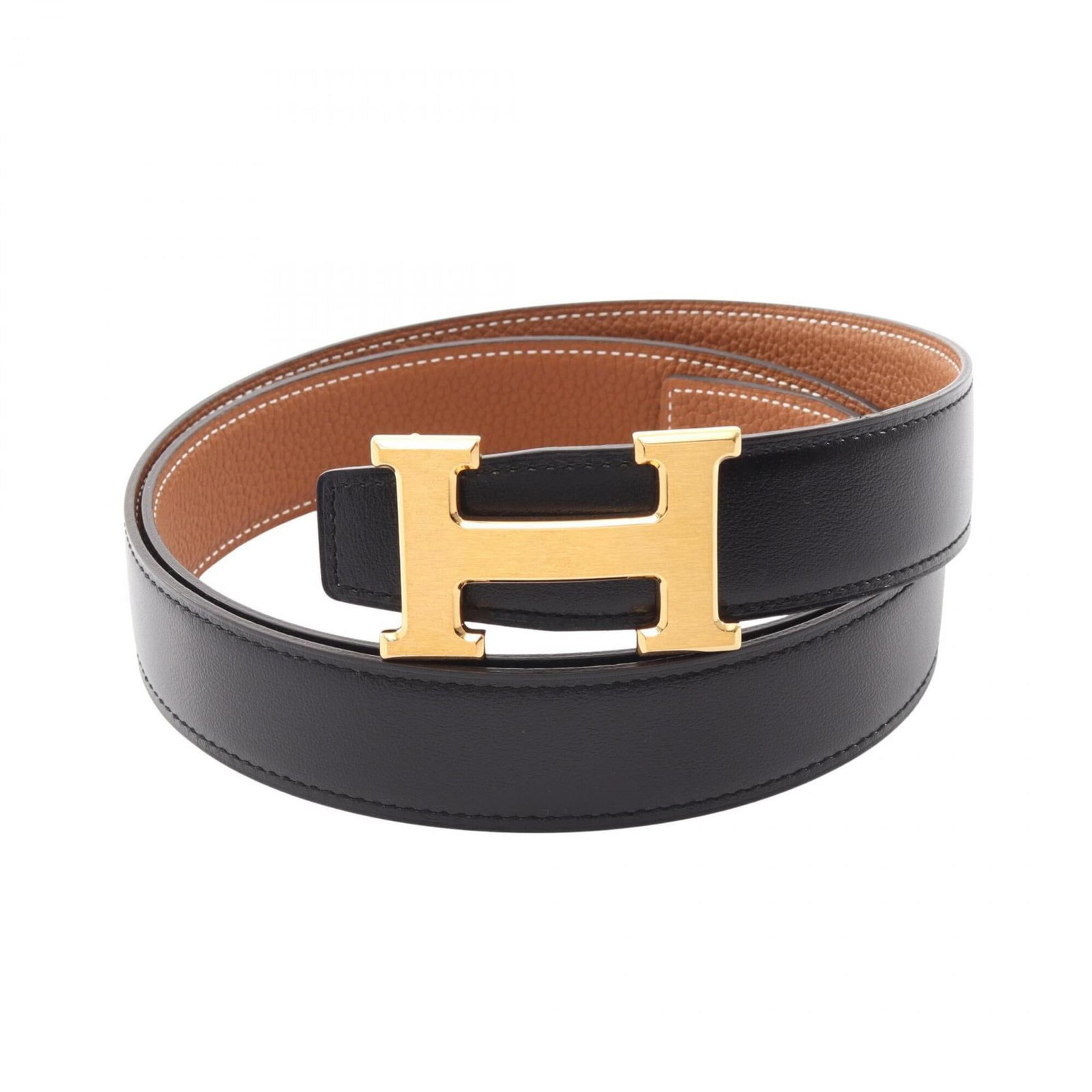 Hermes Standard Belt: Hermes Standard Belt Box calf leather and Togo leather combine in this classic standard belt from Hermes, available in black, brown, and gold. Measuring 98cm-103cm in length, the belt features a