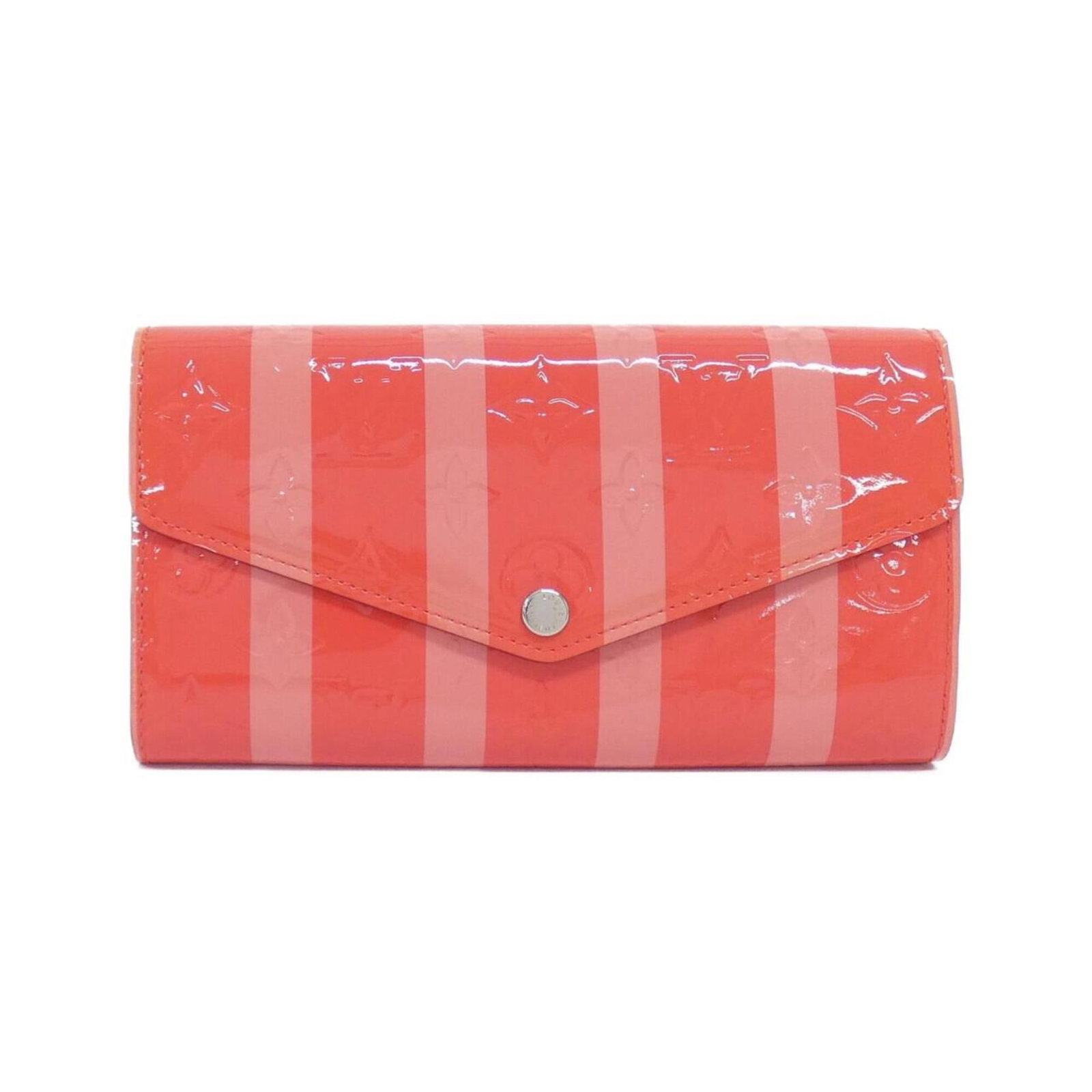 Long Wallet Louis Vuitton Bi Fold: Long Wallet Louis Vuitton Bi Fold The Louis Vuitton bi-fold wallet boasts a sleek, poppy design that adds a touch of sophistication to any outfit. Measuring 10cm x 19cm x 2cm, this long wallet is a