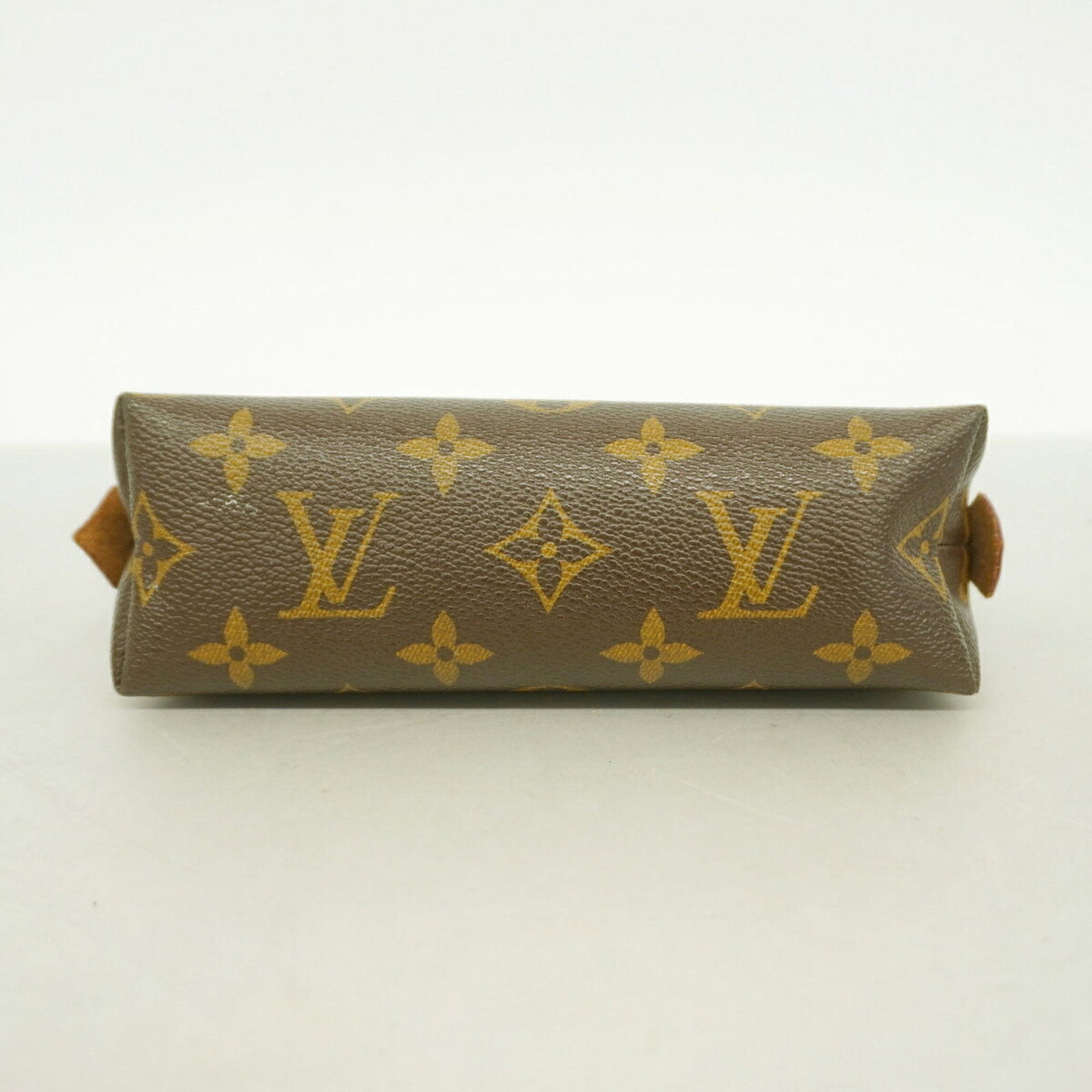 Louis Vuitton Pouch - 3