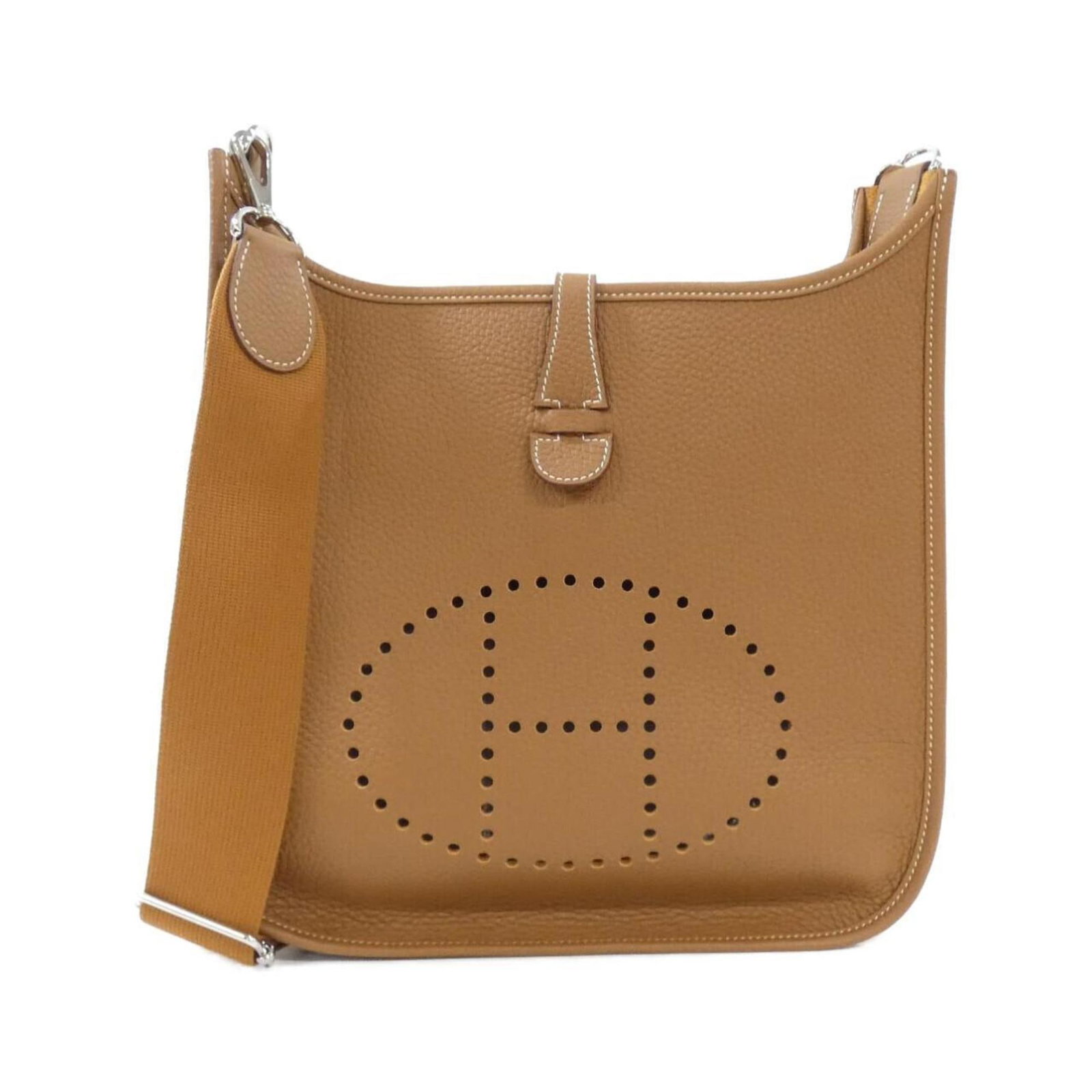 Hermes Shoulder Bag Taurillon Clemence Leather: Hermes Shoulder Bag Taurillon Clemence Leather The Hermes Taurillon Clemence Leather Shoulder Bag is a timeless piece, boasting its signature Taurillon clemence leather material and elegant gold