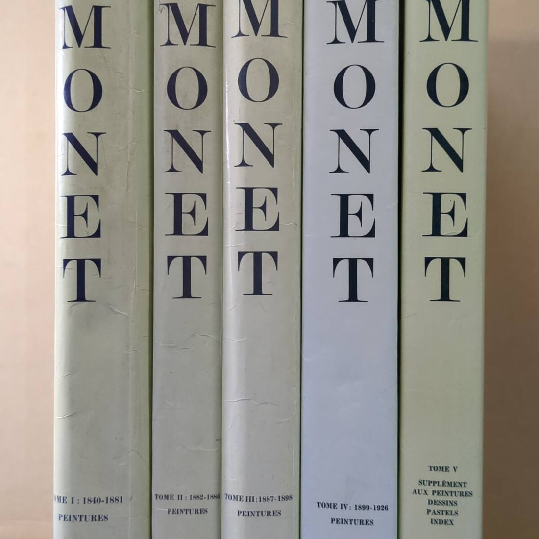 Claude Monet Catalogue Raisonne Wildenstein Complete 5 Vol Set 1974-1991: Claude Monet Catalogue Raisonne Wildenstein Complete 5 Vol Set 1974-1991 Item Specifics: Format: Hardcover Language: English Book Title: Claude Monet: Biographie et catalogue raisonne Book Series: Cla
