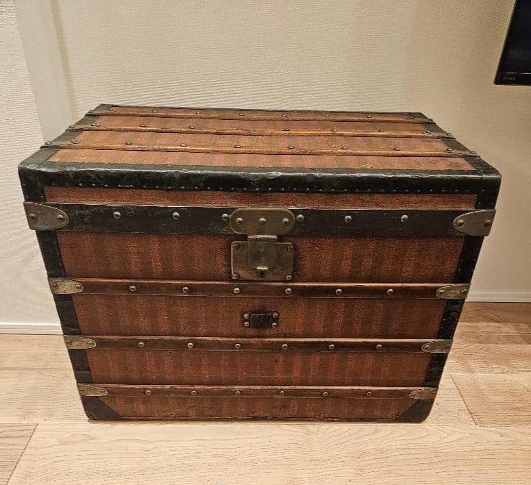Antique Louis Vuitton Striped Trunk Malle Red Brown France c.1900 (1 of 7)