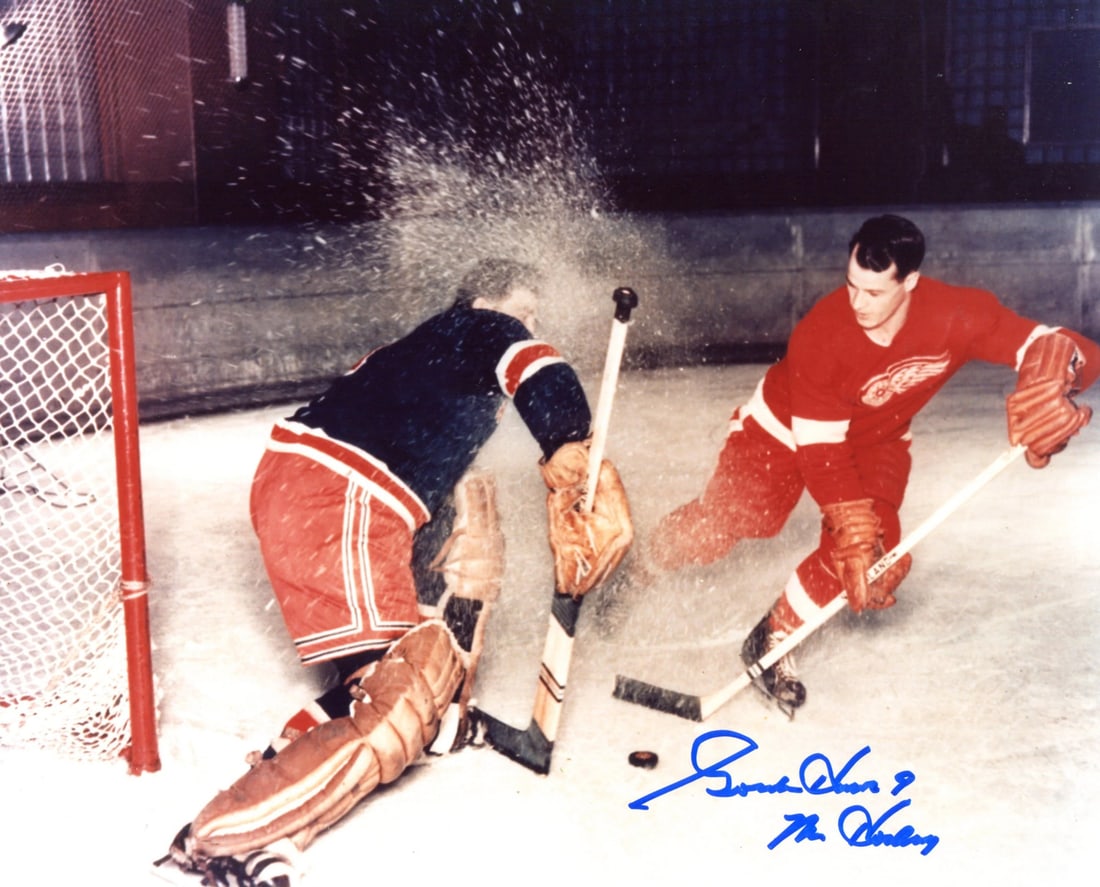 Gordie Howe Mr. Hockey Autographed 8x10 Photo Detroit Red Wings: Gordie Howe Mr. Hockey Autographed 8x10 Photo Detroit Red Wings Gordie Howe's iconic 8x10 photo has been signed in blue sharpie with the inscription "Mr Hockey" on the front, making it a unique piece 
