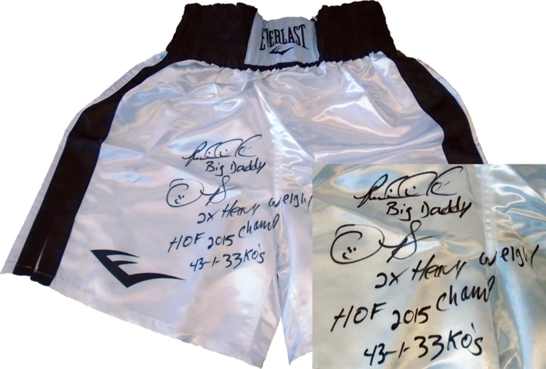 Boxing Trunks Autographed By Riddick Bowe: Boxing Trunks Autographed By Riddick Bowe Item Specifics: Riddick Bowe Autographed Boxing Trunks Signed in black sharpie across the barrel of the bat Item is authenticated by James Spence Authenticati