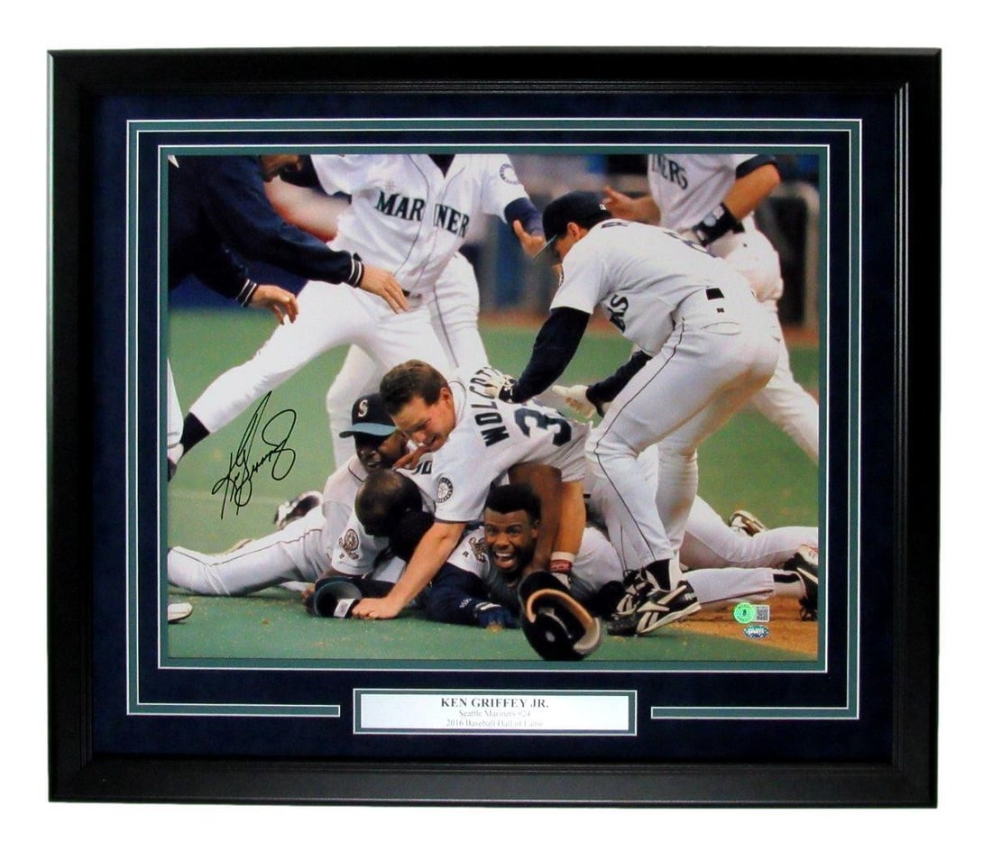 Jr. Autographed 16x20 Photo Seattle Mariners Griffey HOF Ken Framed Beckett 2160 (1 of 4)